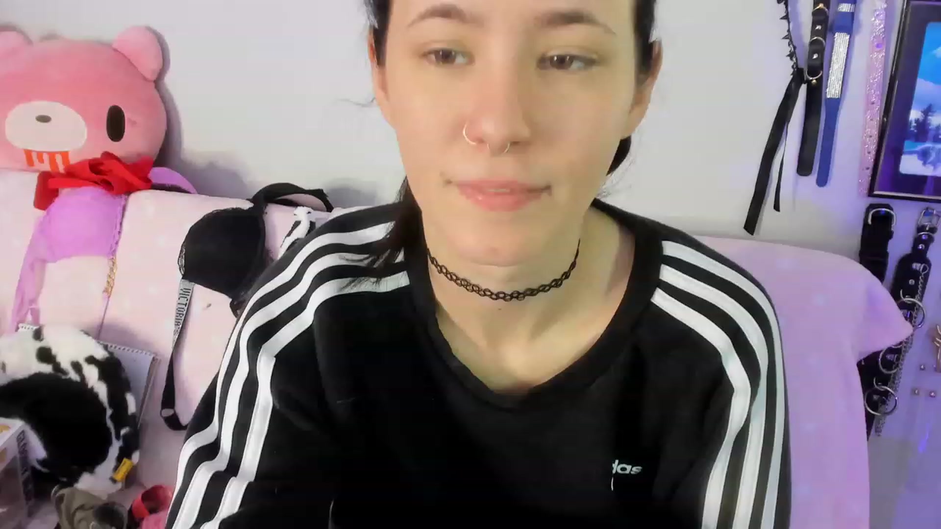Gallery image thumbnail from Isabelle_Babe's myfreecams stream on, 02/09/2023, 19:42 image 11 of 20