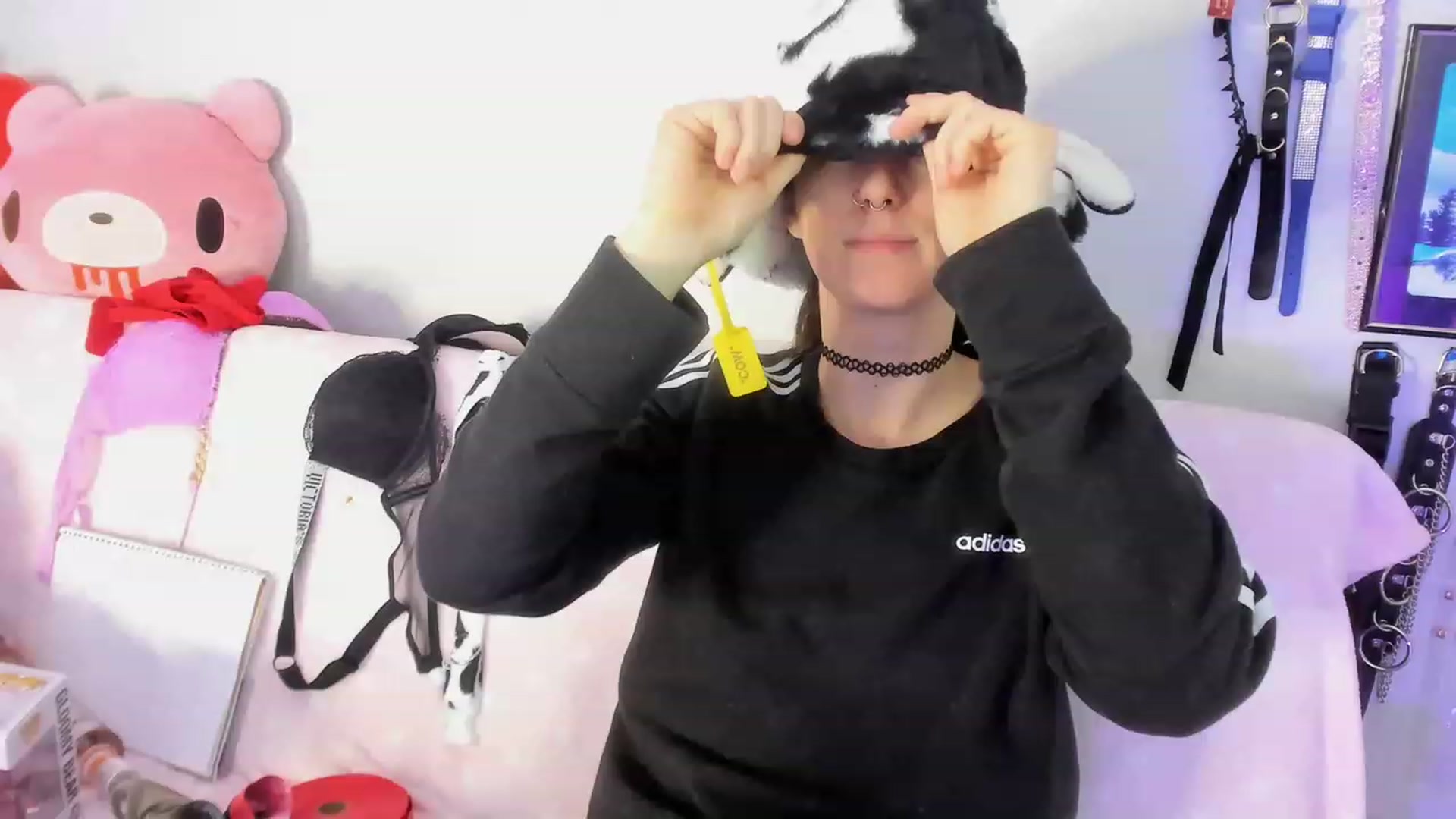 Gallery image thumbnail from Isabelle_Babe's myfreecams stream on, 02/09/2023, 19:42 image 12 of 20