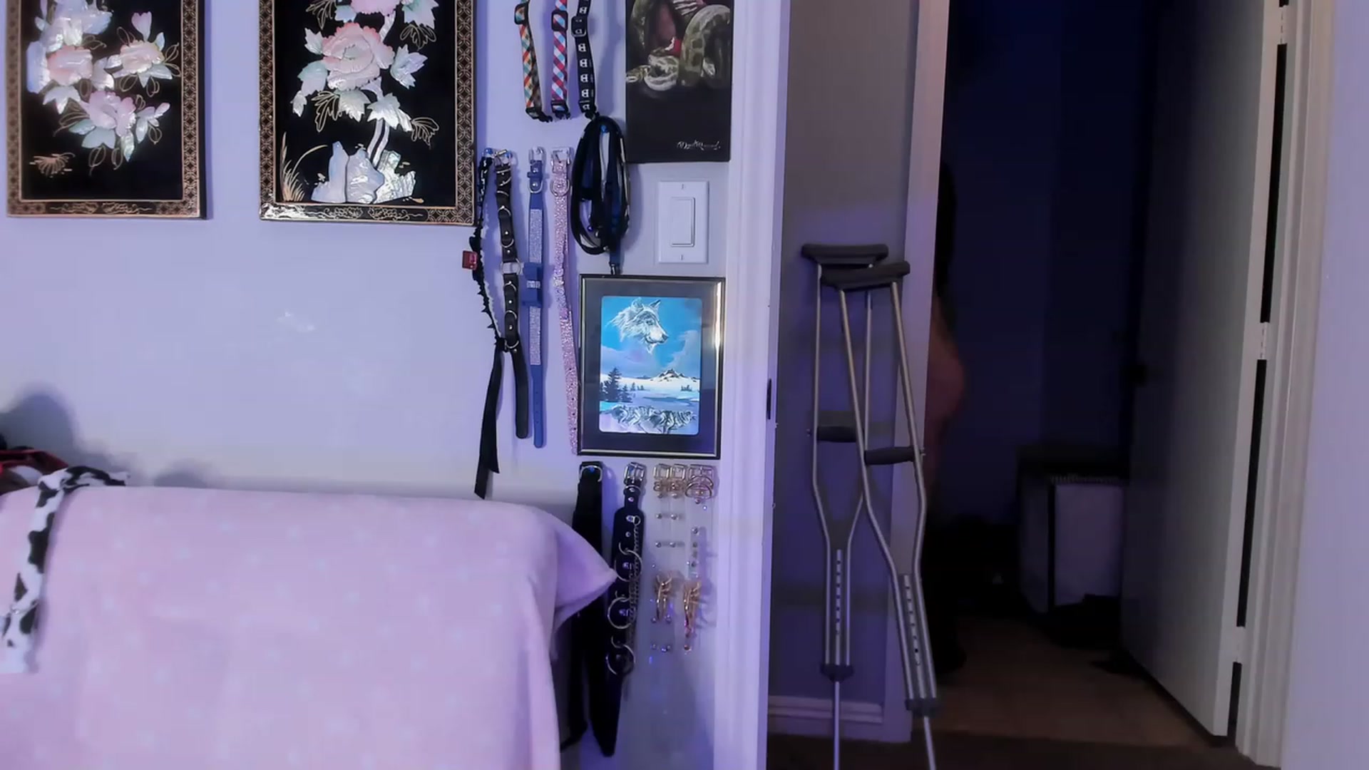 Gallery image thumbnail from Isabelle_Babe's myfreecams stream on, 02/10/2023, 01:38 image 10 of 20