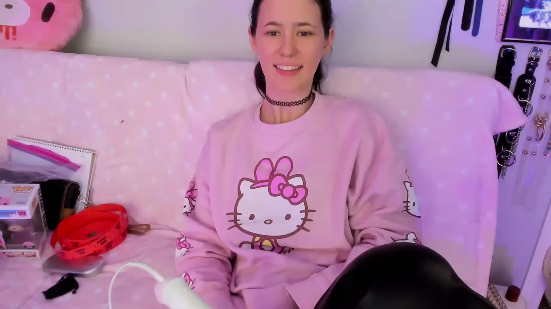 Gallery image thumbnail from Isabelle_Babe's myfreecams stream on, 02/11/2023, 19:21 image 12 of 20