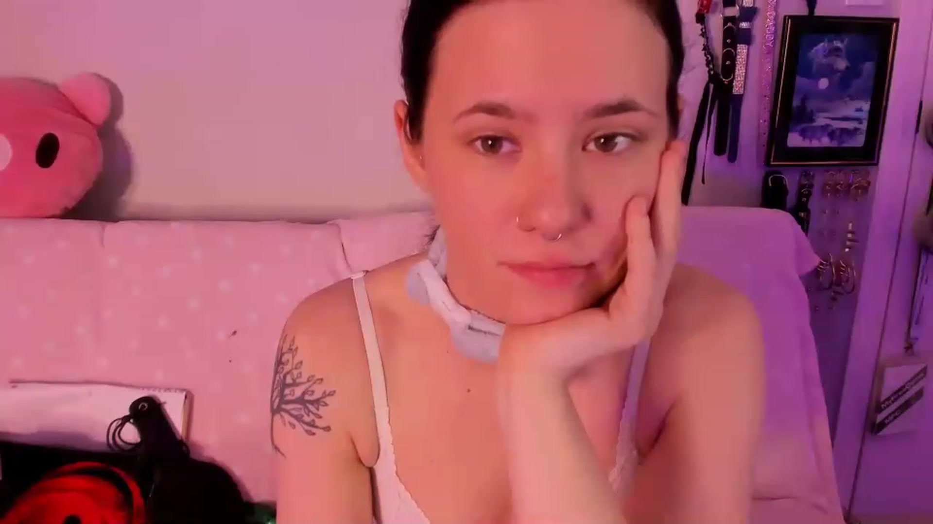 Gallery image thumbnail from Isabelle_Babe's myfreecams stream on, 02/13/2023, 05:58 image 5 of 20