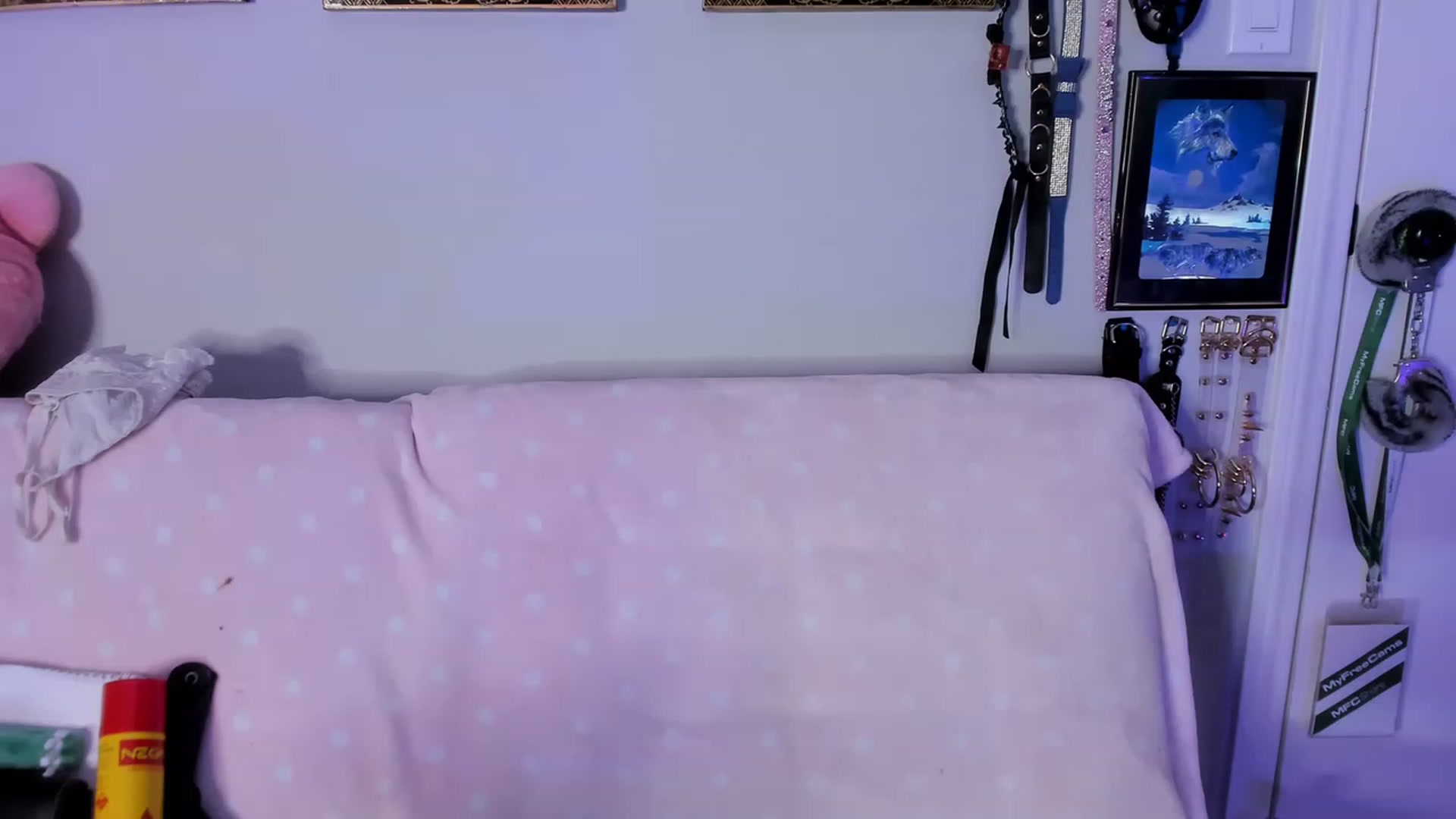 Gallery image thumbnail from Isabelle_Babe's myfreecams stream on, 02/14/2023, 05:50 image 5 of 20