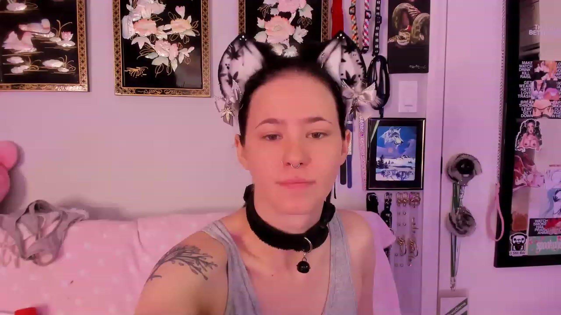 Gallery image thumbnail from Isabelle_Babe's myfreecams stream on, 02/14/2023, 18:45 image 17 of 20