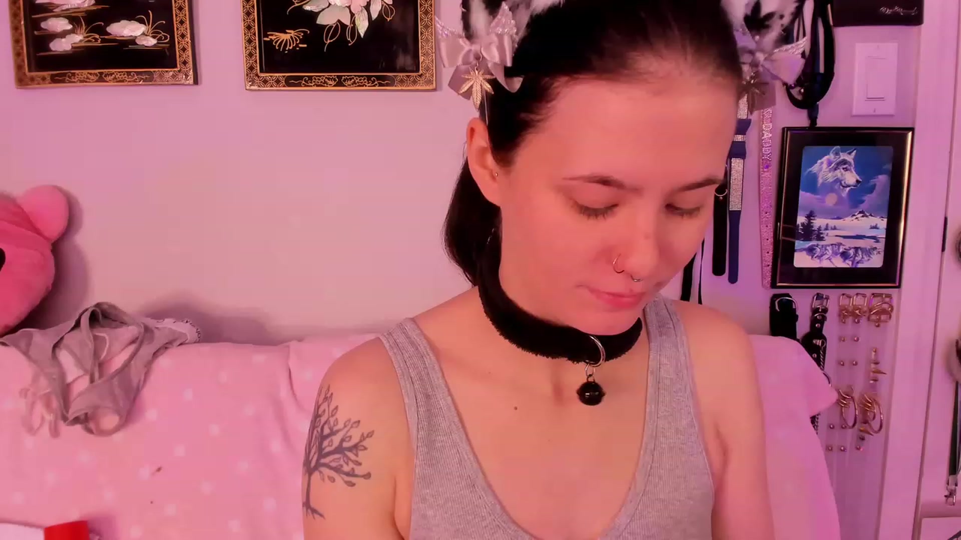 Gallery image thumbnail from Isabelle_Babe's myfreecams stream on, 02/14/2023, 18:45 image 9 of 20