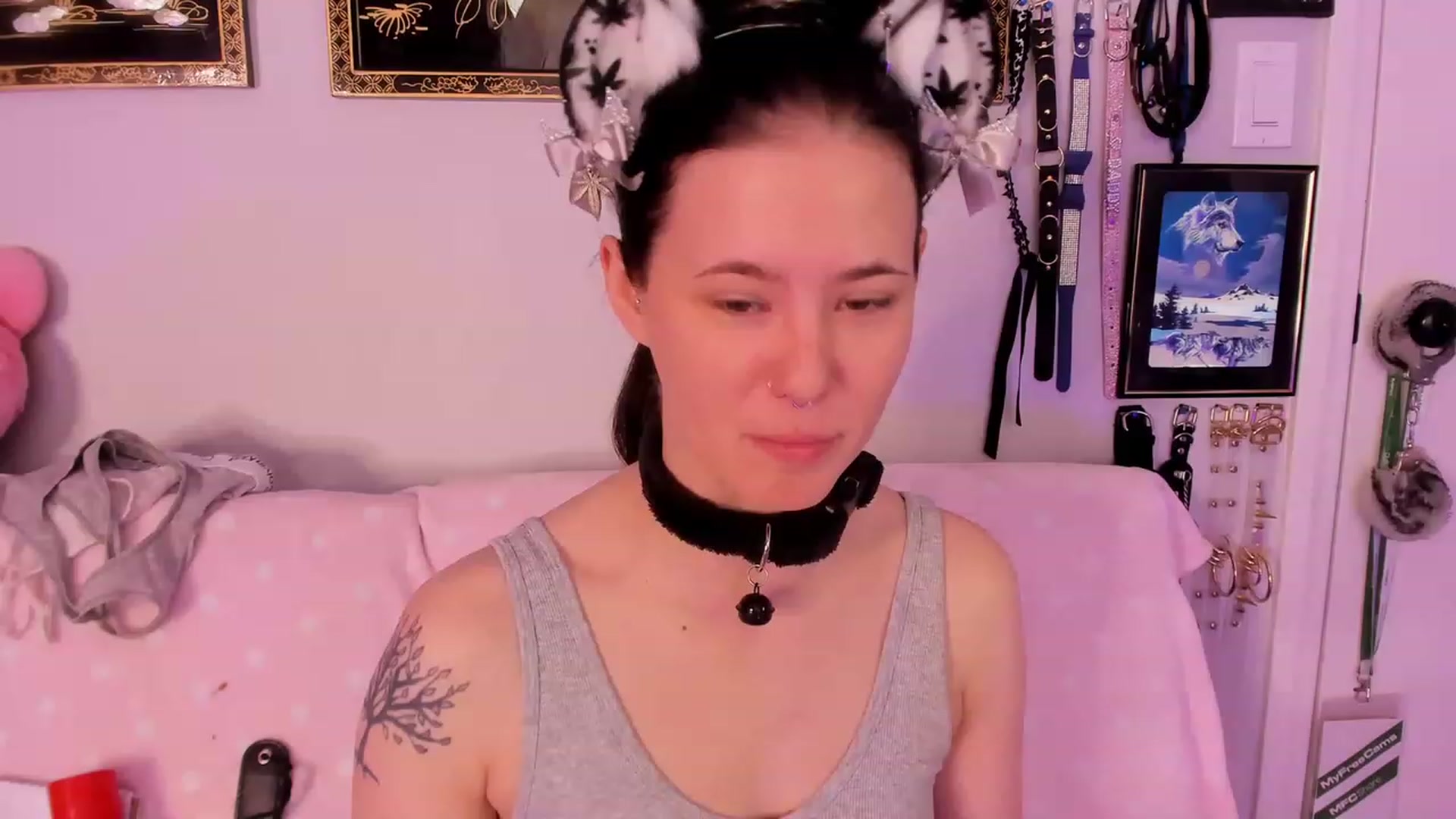 Gallery image thumbnail from Isabelle_Babe's myfreecams stream on, 02/14/2023, 18:58 image 16 of 20