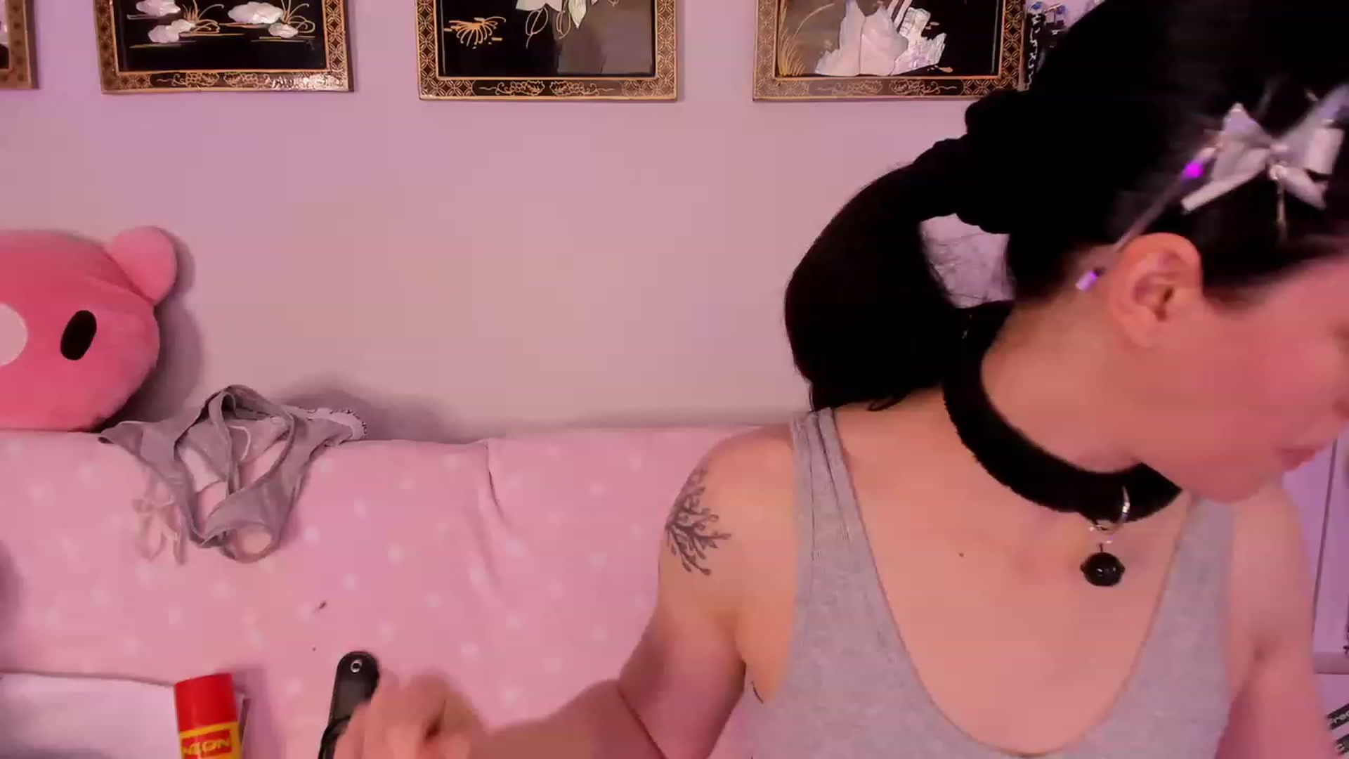 Gallery image thumbnail from Isabelle_Babe's myfreecams stream on, 02/14/2023, 18:58 image 8 of 20