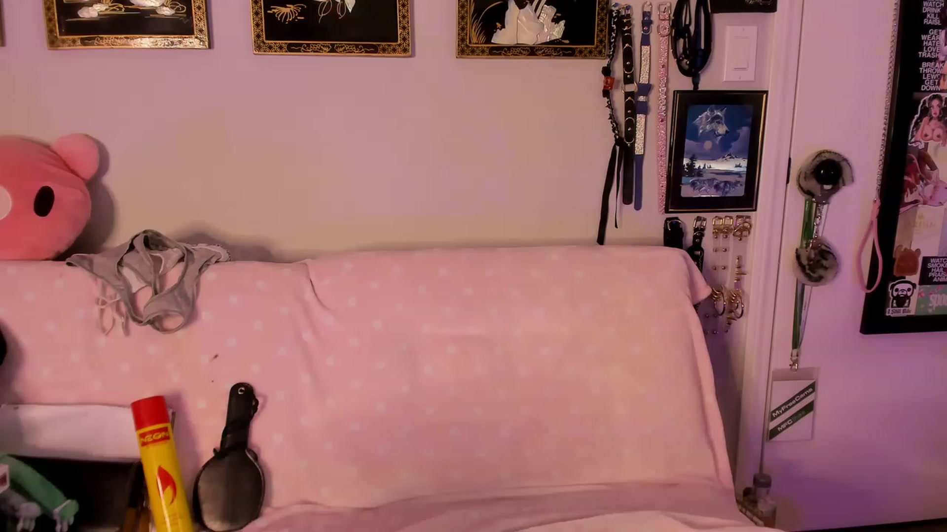 Gallery image thumbnail from Isabelle_Babe's myfreecams stream on, 02/14/2023, 20:02 image 11 of 20