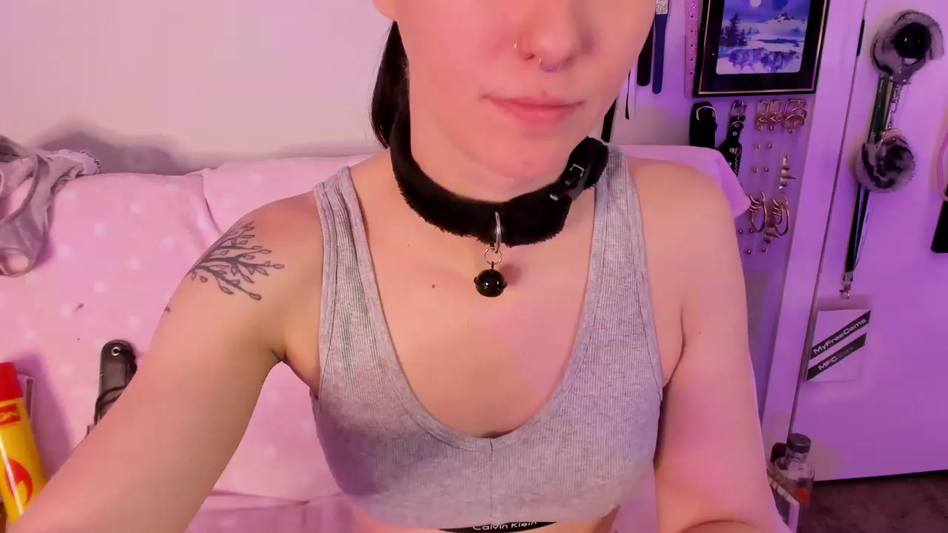 Gallery image thumbnail from Isabelle_Babe's myfreecams stream on, 02/14/2023, 20:02 image 6 of 20