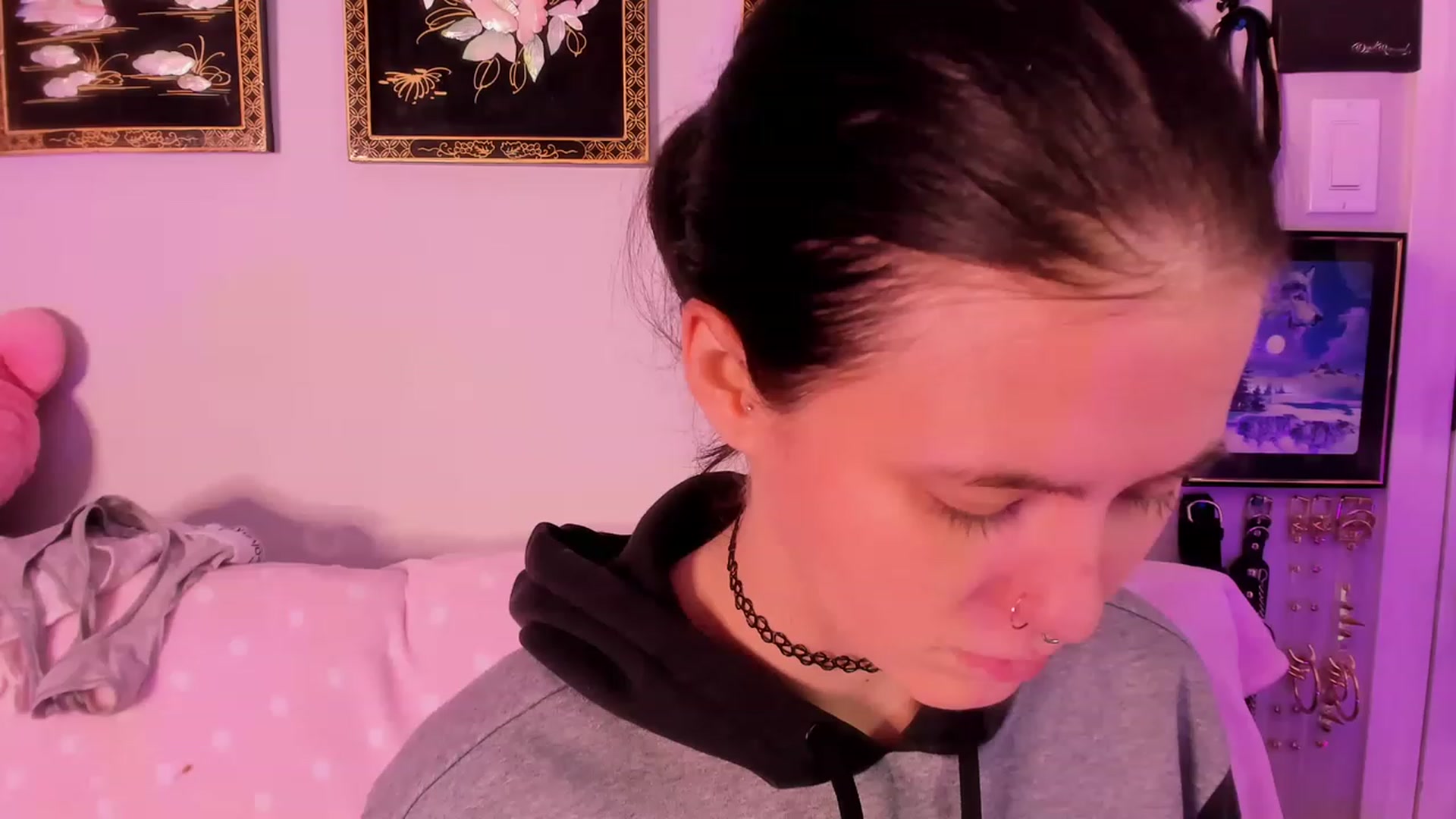 Gallery image thumbnail from Isabelle_Babe's myfreecams stream on, 02/15/2023, 03:35 image 8 of 20