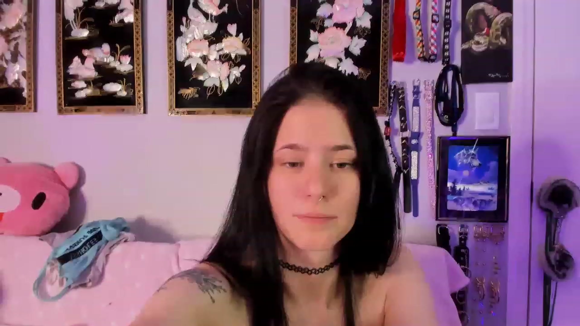 Gallery image thumbnail from Isabelle_Babe's myfreecams stream on, 02/16/2023, 06:00 image 4 of 20
