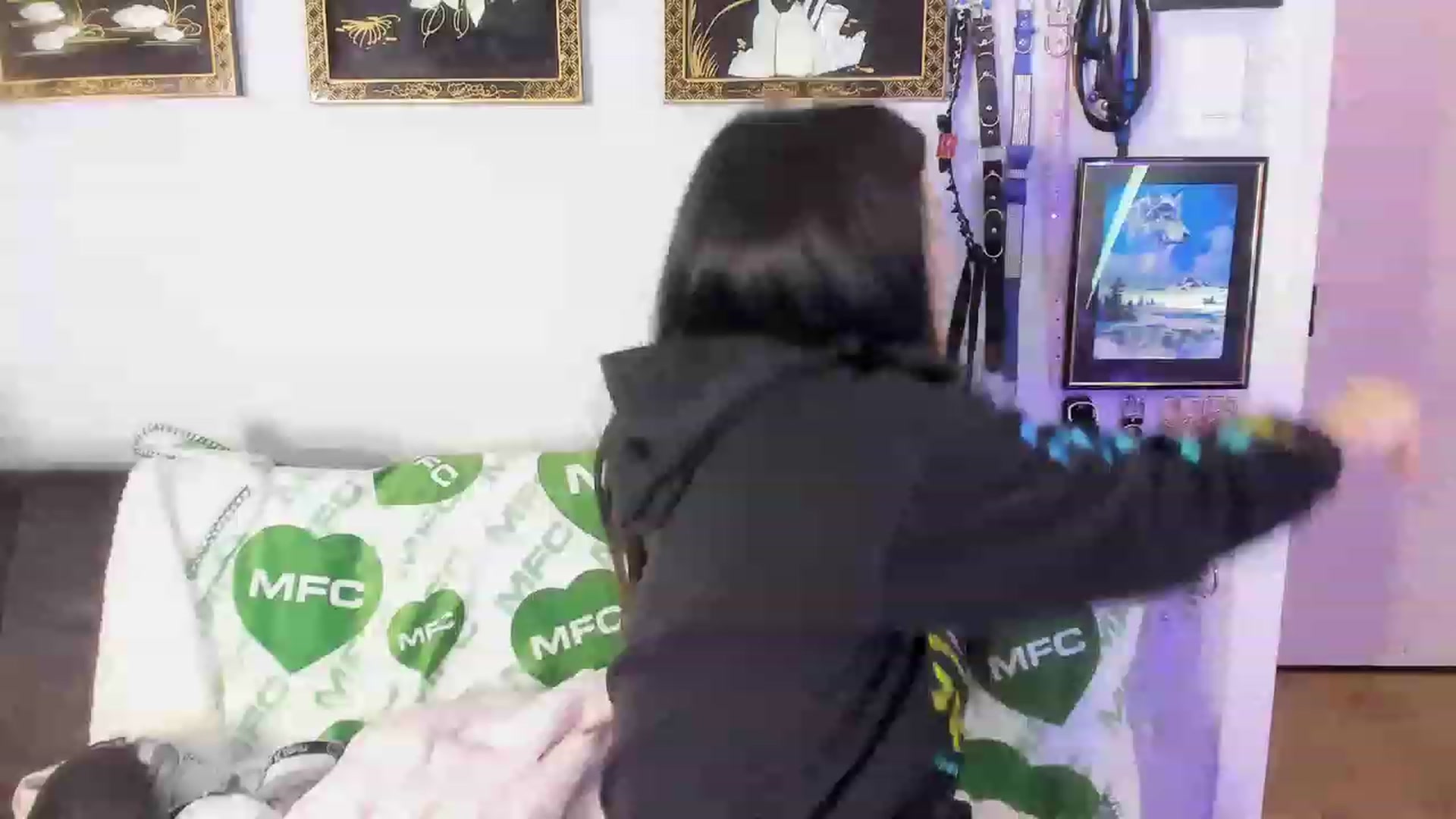 Gallery image thumbnail from Isabelle_Babe's myfreecams stream on, 02/17/2023, 04:27 image 11 of 20