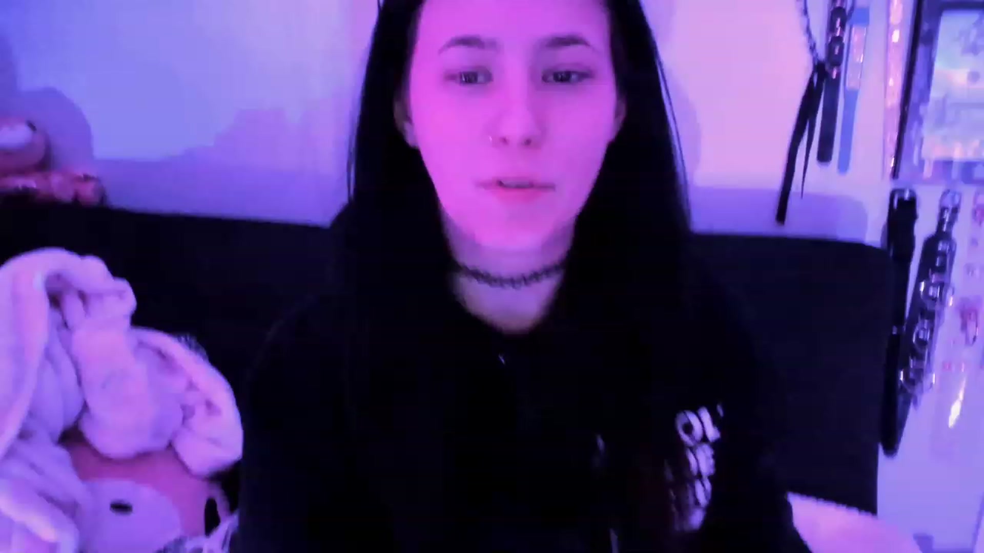 Gallery image thumbnail from Isabelle_Babe's myfreecams stream on, 02/19/2023, 10:32 image 5 of 20