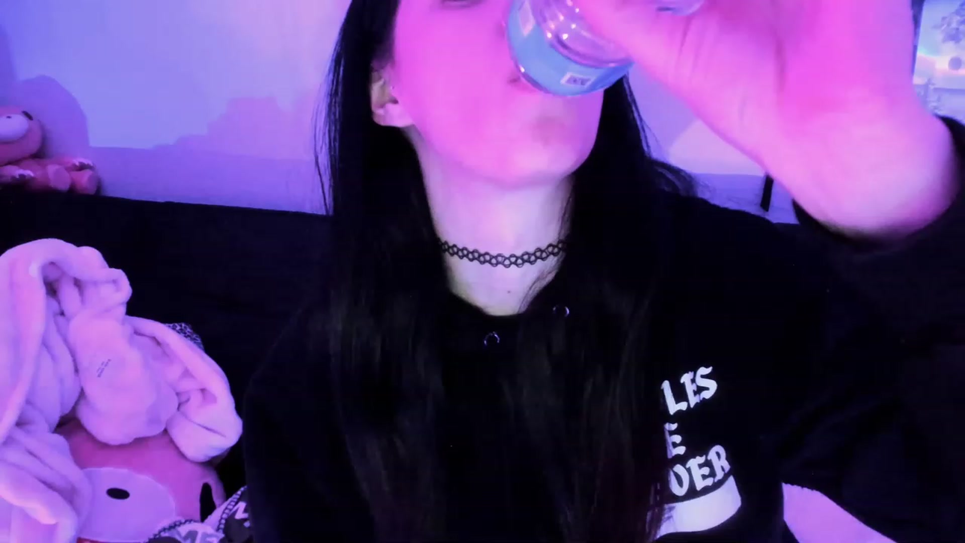 Gallery image thumbnail from Isabelle_Babe's myfreecams stream on, 02/19/2023, 10:32 image 14 of 20