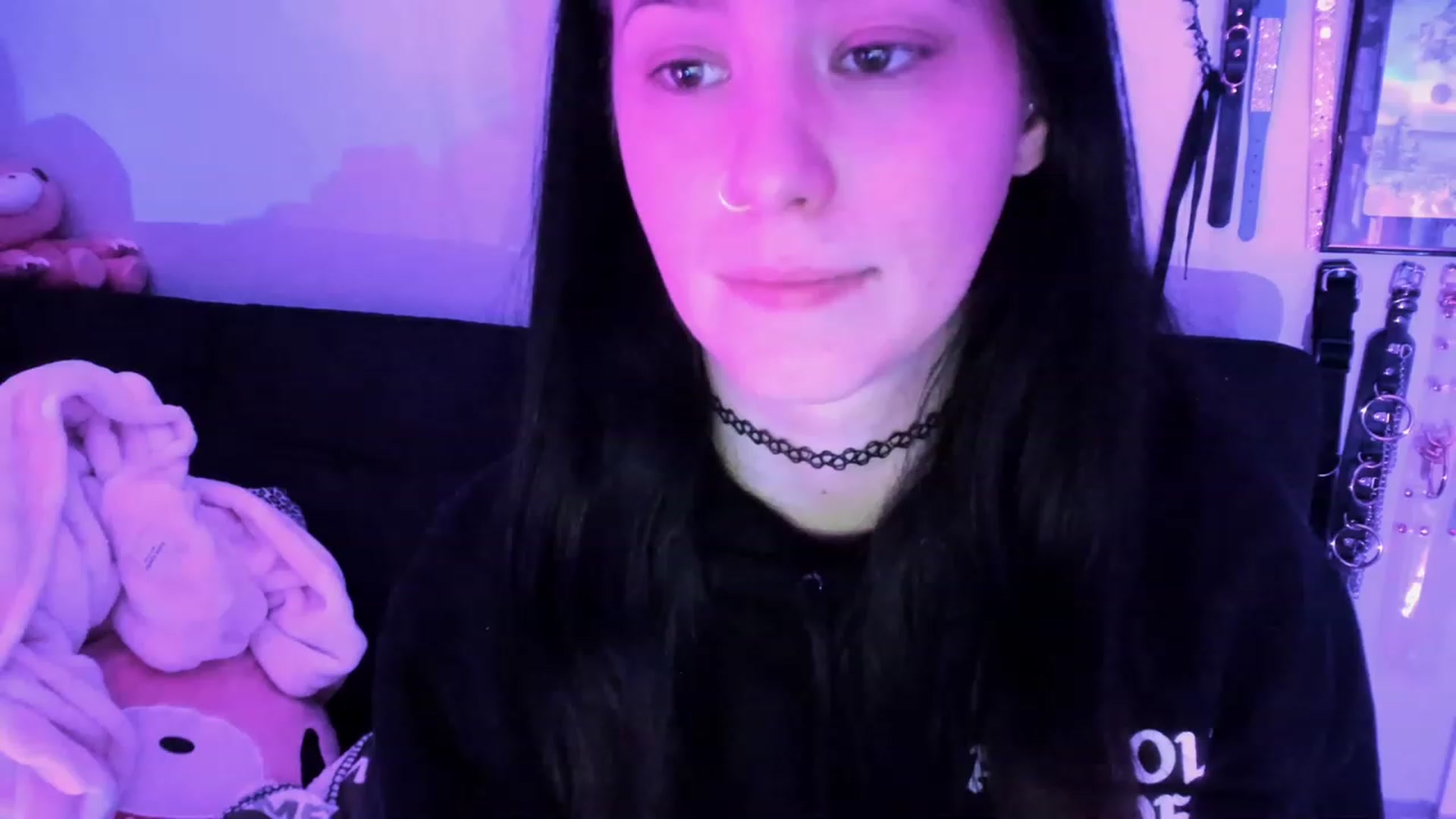Gallery image thumbnail from Isabelle_Babe's myfreecams stream on, 02/19/2023, 10:32 image 10 of 20