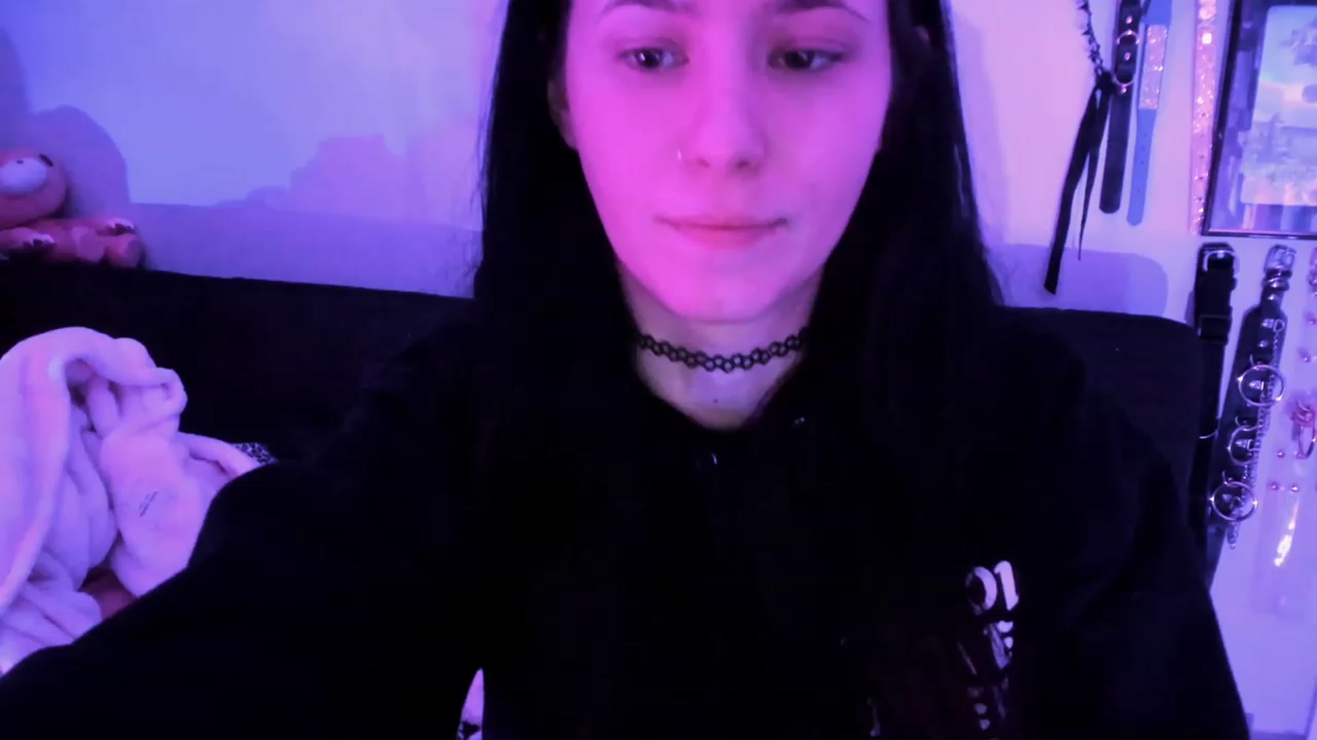 Gallery image thumbnail from Isabelle_Babe's myfreecams stream on, 02/19/2023, 10:32 image 4 of 20