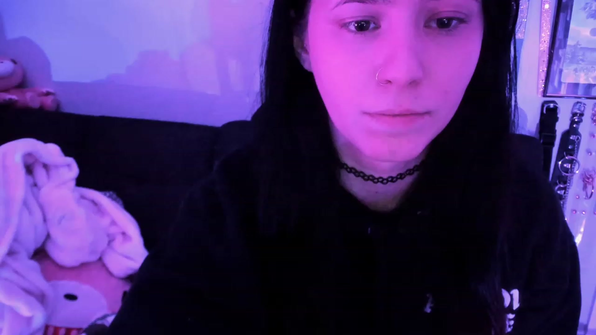 Gallery image thumbnail from Isabelle_Babe's myfreecams stream on, 02/19/2023, 10:32 image 18 of 20