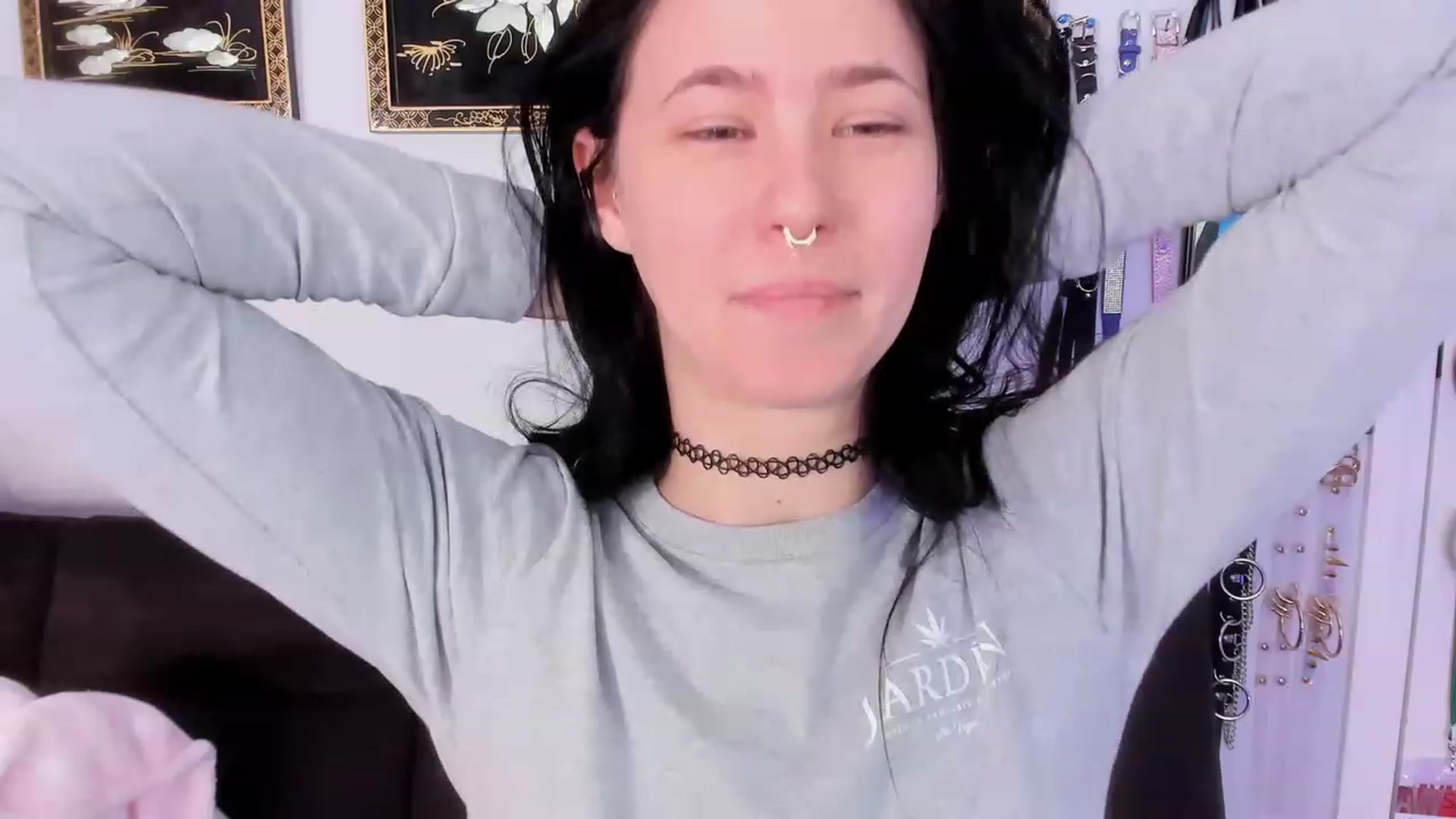 Gallery image thumbnail from Isabelle_Babe's myfreecams stream on, 02/19/2023, 21:14 image 18 of 20