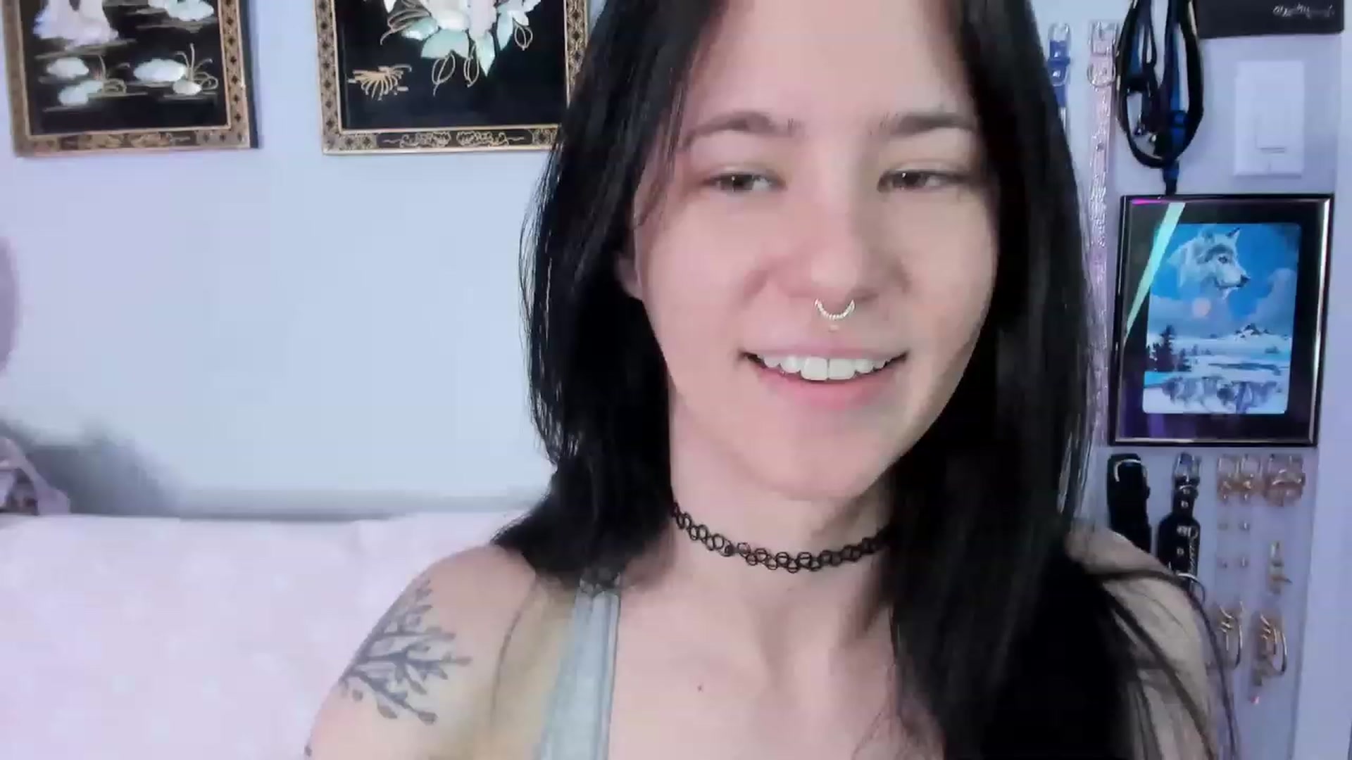 Gallery image thumbnail from Isabelle_Babe's myfreecams stream on, 02/22/2023, 20:09 image 8 of 20