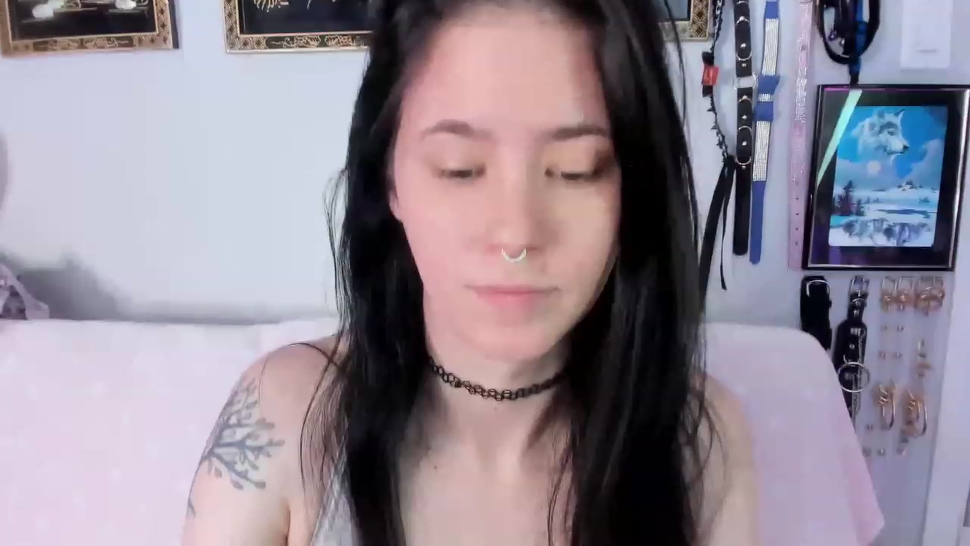 Gallery image thumbnail from Isabelle_Babe's myfreecams stream on, 02/22/2023, 20:09 image 10 of 20