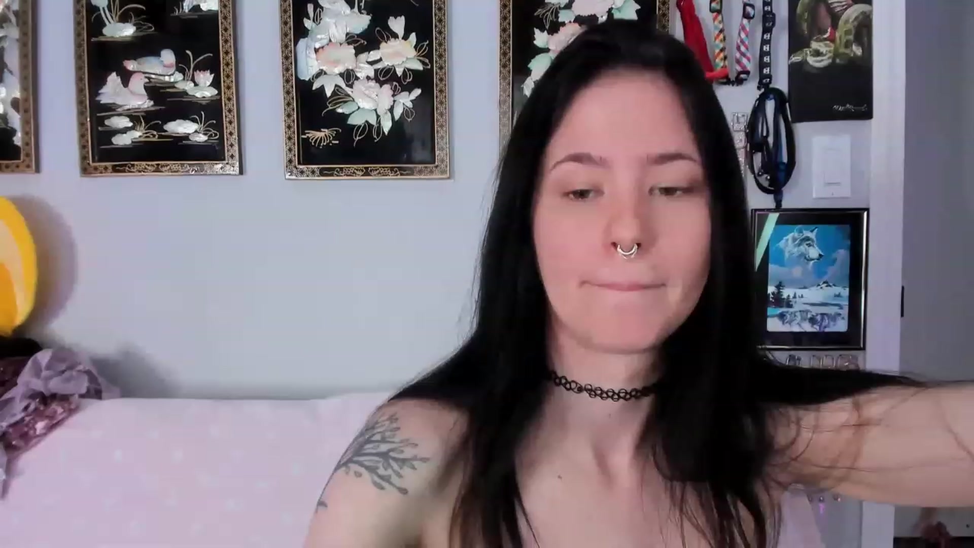 Gallery image thumbnail from Isabelle_Babe's myfreecams stream on, 02/22/2023, 20:09 image 15 of 20