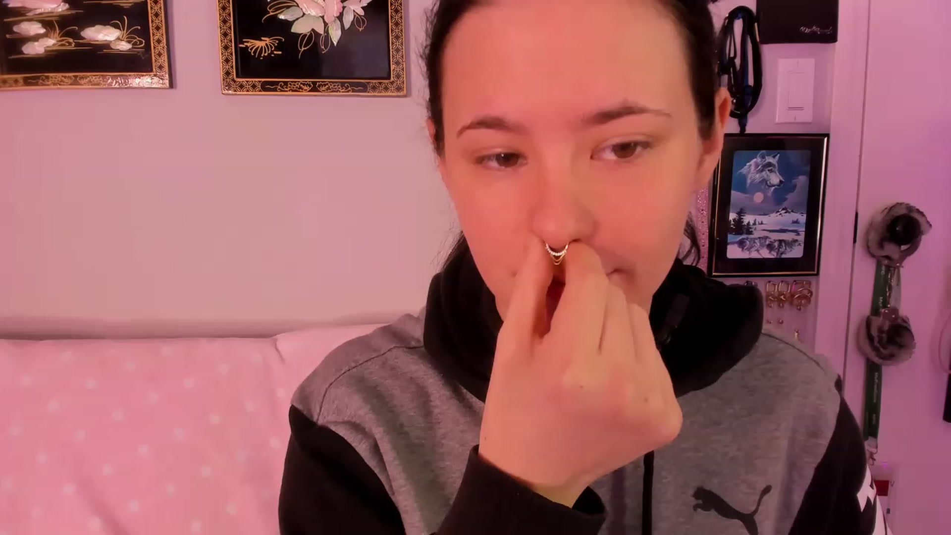 Gallery image thumbnail from Isabelle_Babe's myfreecams stream on, 02/26/2023, 20:32 image 2 of 20