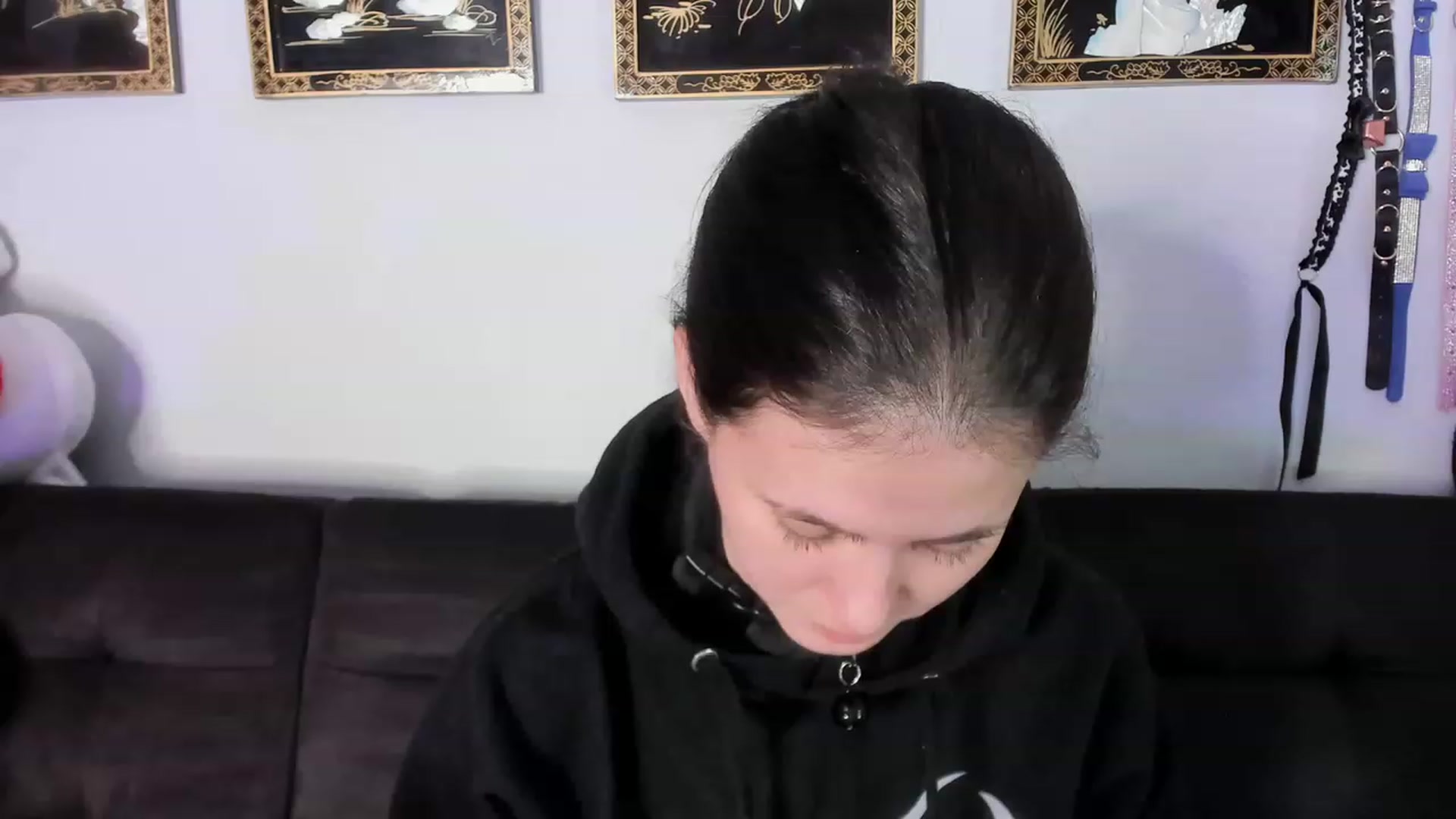 Gallery image thumbnail from Isabelle_Babe's myfreecams stream on, 02/28/2023, 07:17 image 5 of 20