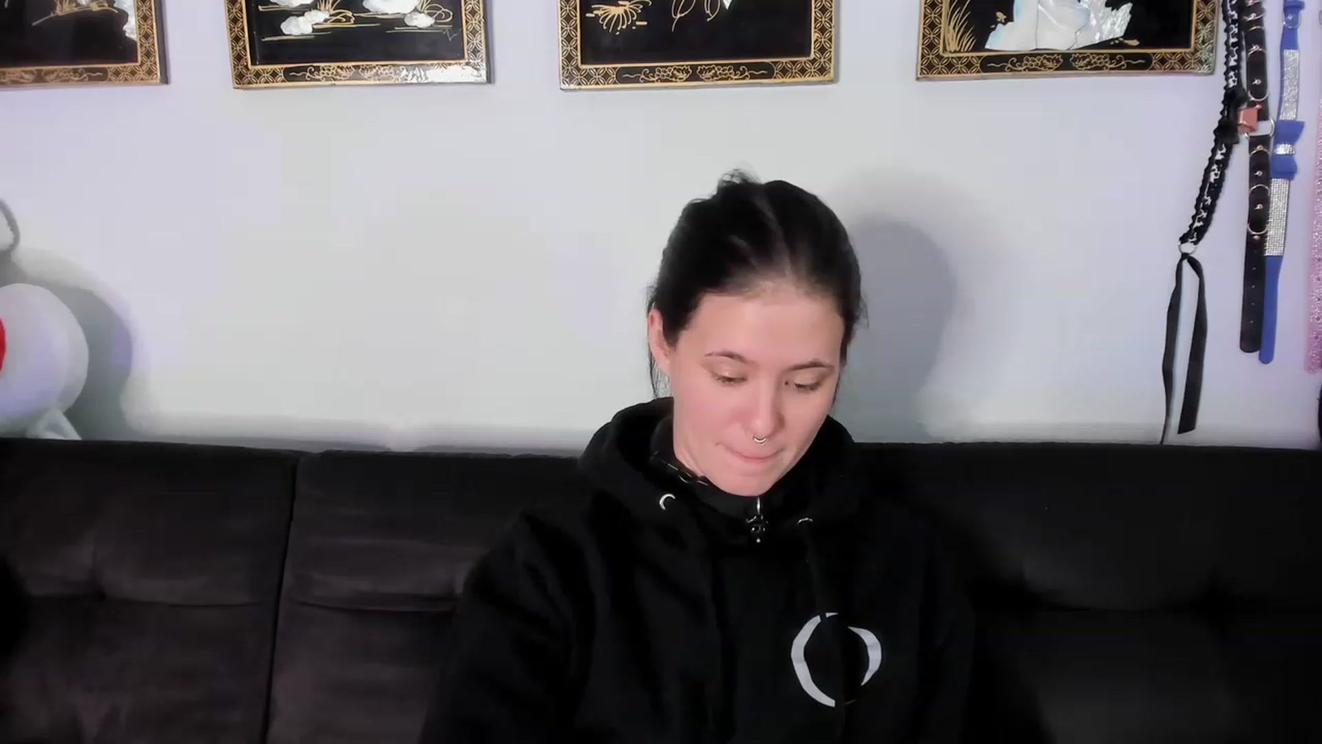Gallery image thumbnail from Isabelle_Babe's myfreecams stream on, 02/28/2023, 07:17 image 6 of 20