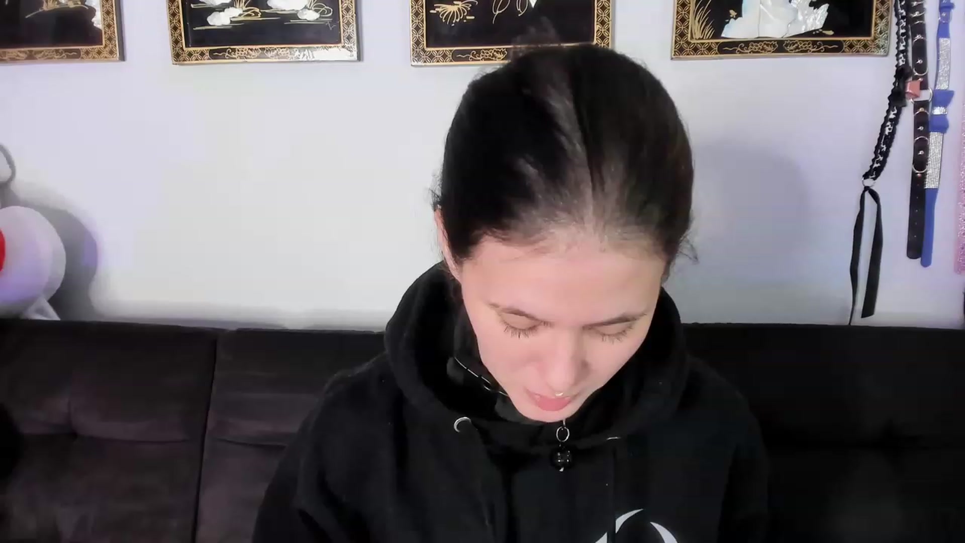 Gallery image thumbnail from Isabelle_Babe's myfreecams stream on, 02/28/2023, 07:17 image 12 of 20