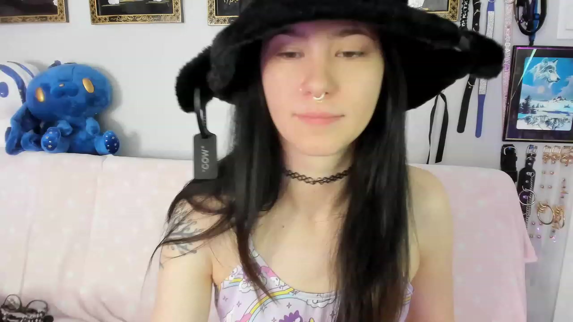 Gallery image thumbnail from Isabelle_Babe's myfreecams stream on, 03/06/2023, 19:31 image 3 of 20