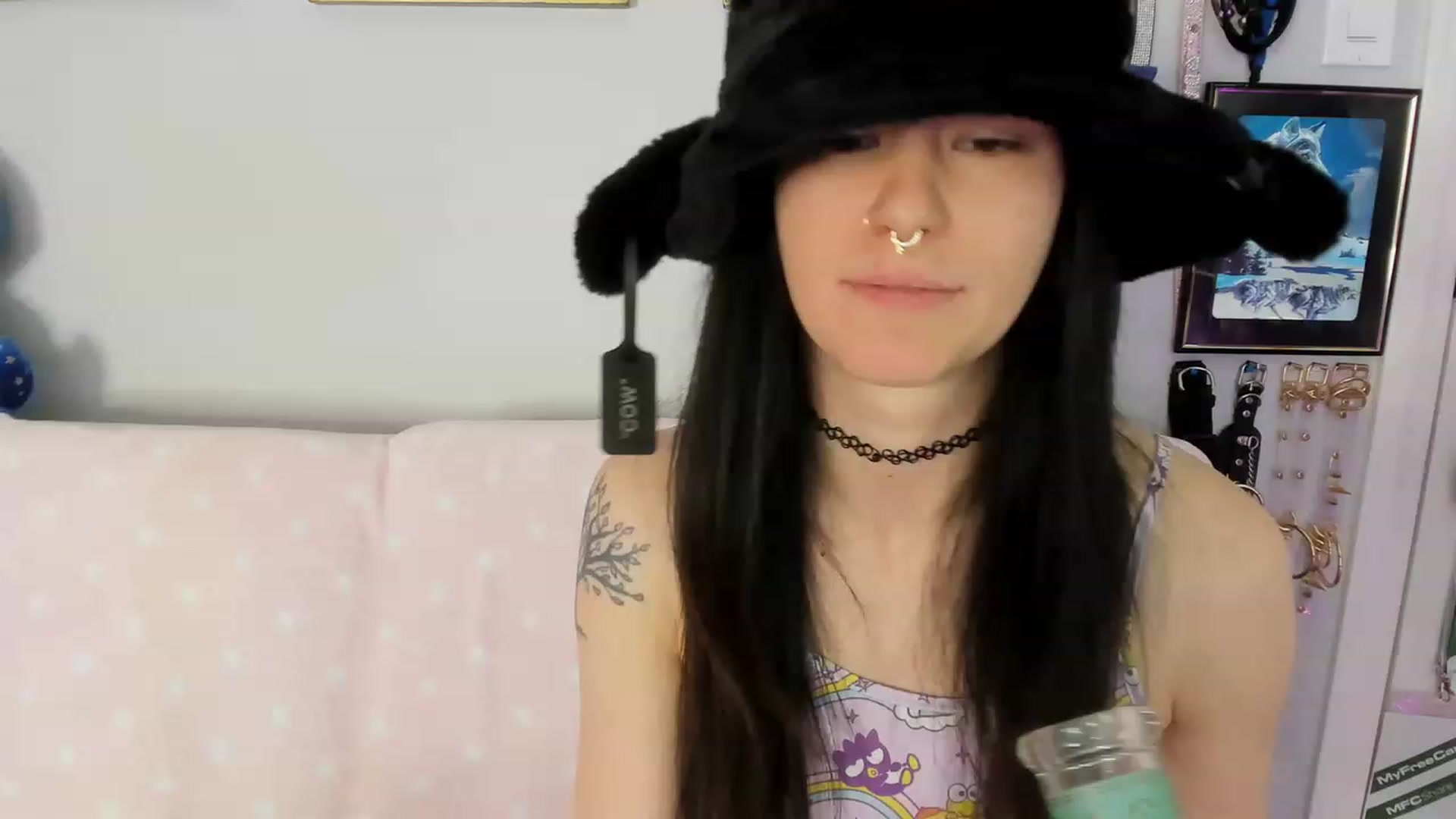 Gallery image thumbnail from Isabelle_Babe's myfreecams stream on, 03/06/2023, 19:31 image 15 of 20