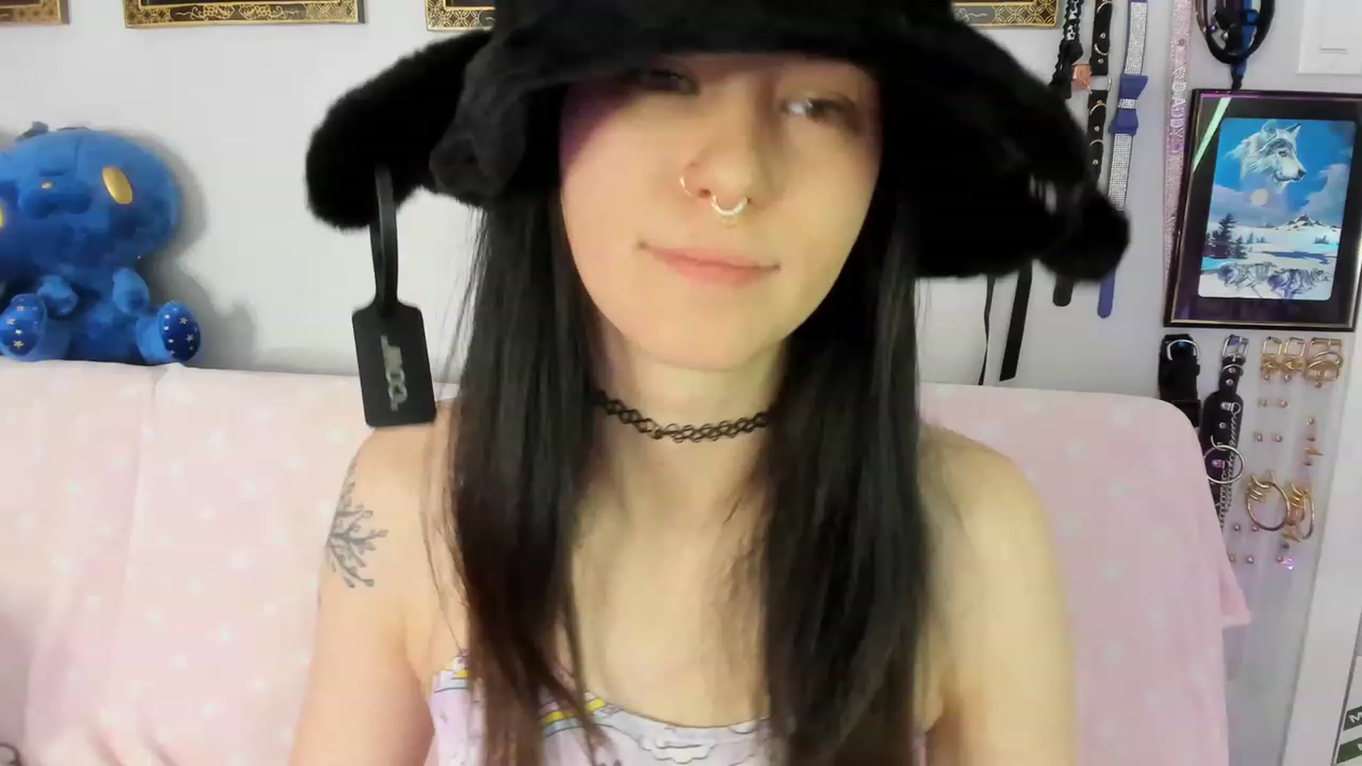 Gallery image thumbnail from Isabelle_Babe's myfreecams stream on, 03/06/2023, 19:31 image 12 of 20