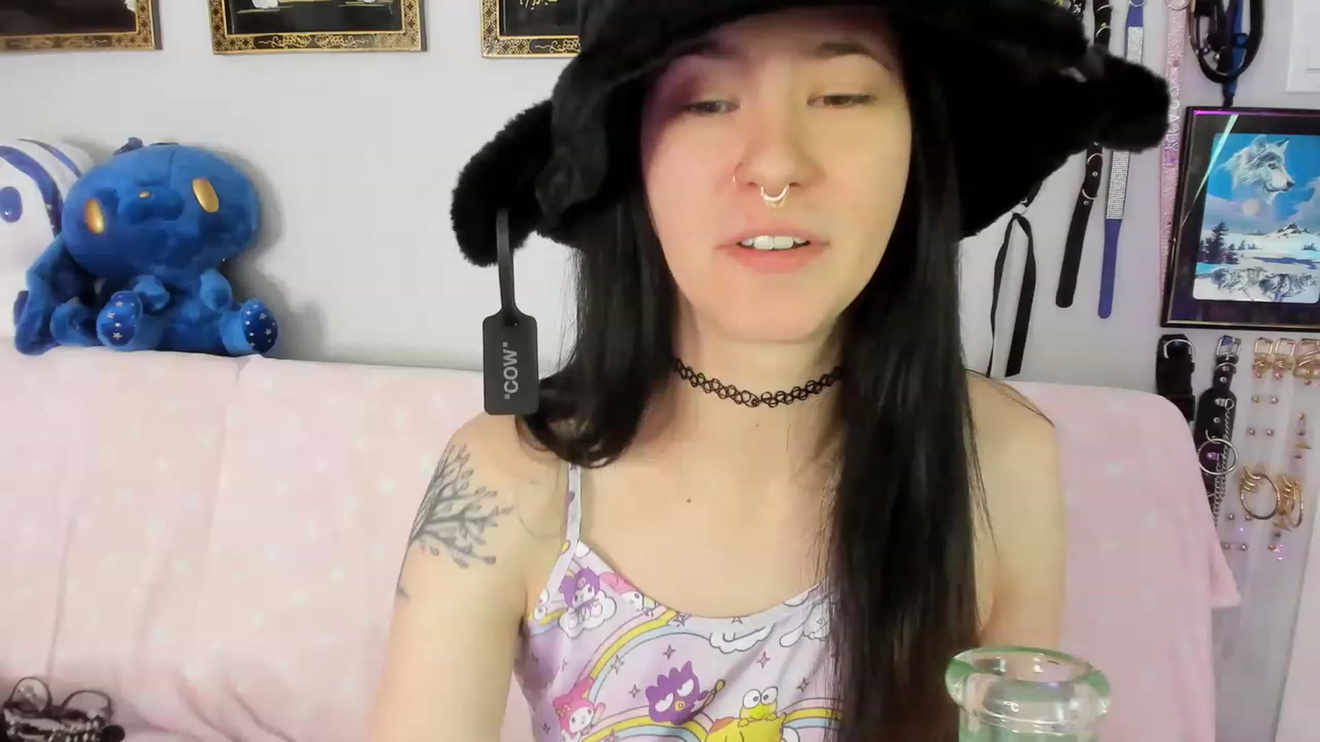 Gallery image thumbnail from Isabelle_Babe's myfreecams stream on, 03/06/2023, 19:31 image 2 of 20