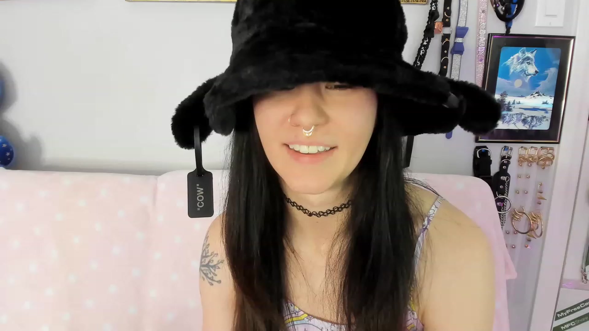 Gallery image thumbnail from Isabelle_Babe's myfreecams stream on, 03/06/2023, 19:31 image 14 of 20