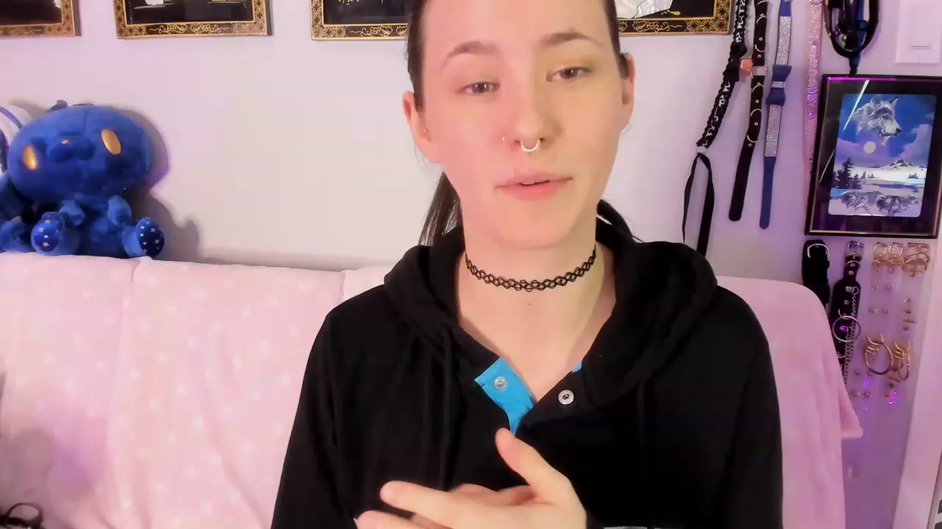 Gallery image thumbnail from Isabelle_Babe's myfreecams stream on, 03/07/2023, 02:26 image 3 of 20