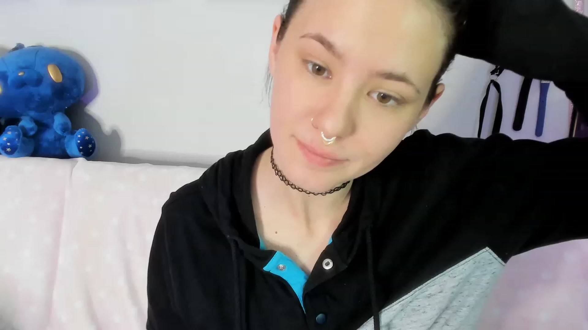 Gallery image thumbnail from Isabelle_Babe's myfreecams stream on, 03/07/2023, 08:57 image 3 of 20