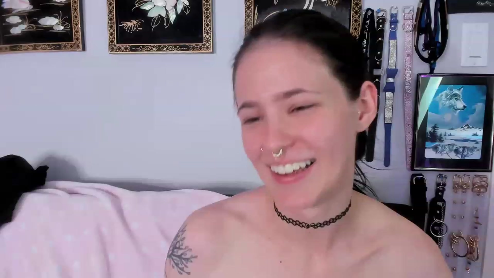 Gallery image thumbnail from Isabelle_Babe's myfreecams stream on, 04/04/2023, 01:01 image 15 of 20