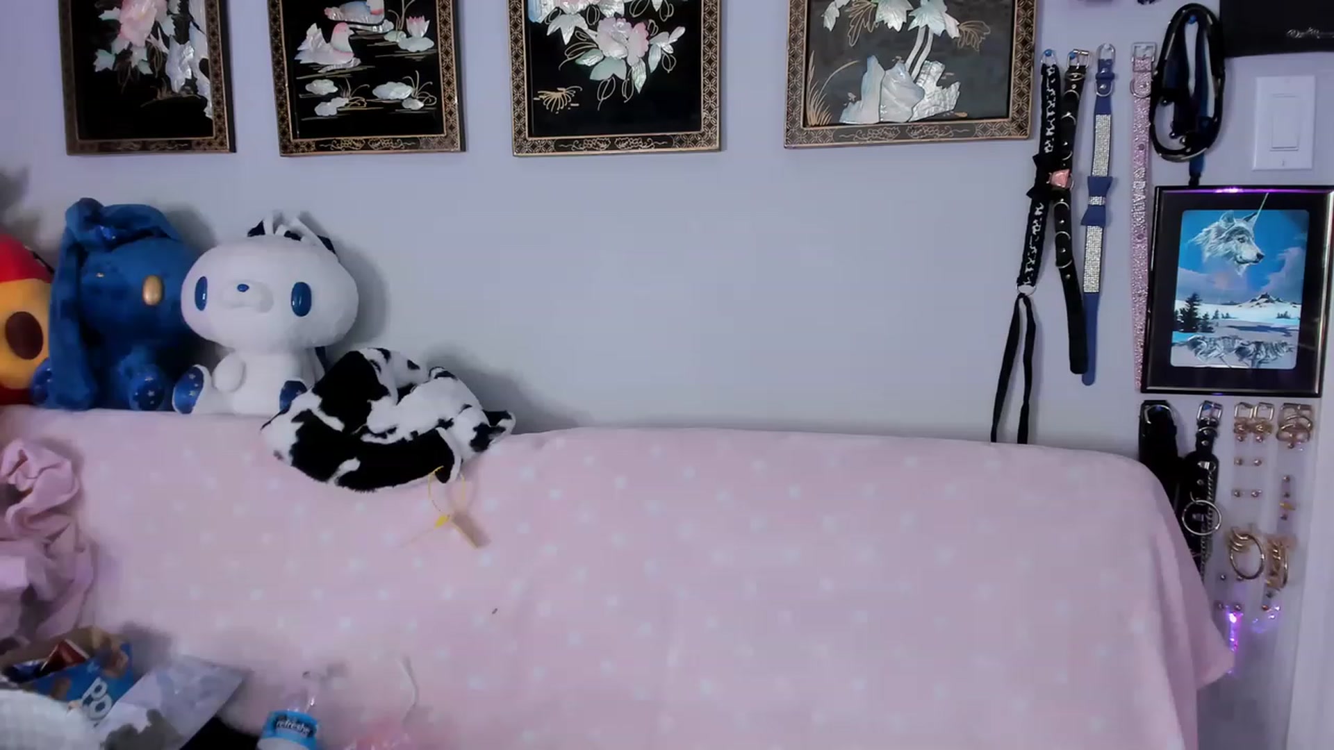 Gallery image thumbnail from Isabelle_Babe's myfreecams stream on, 04/13/2023, 18:15 image 4 of 20
