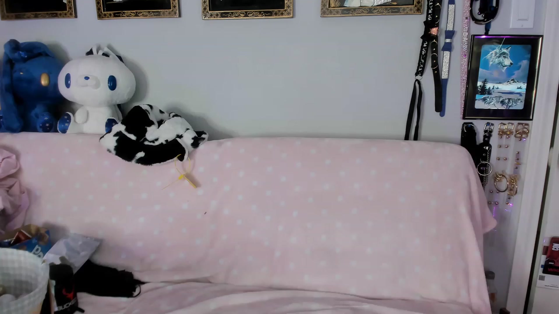 Gallery image thumbnail from Isabelle_Babe's myfreecams stream on, 04/13/2023, 18:15 image 9 of 20