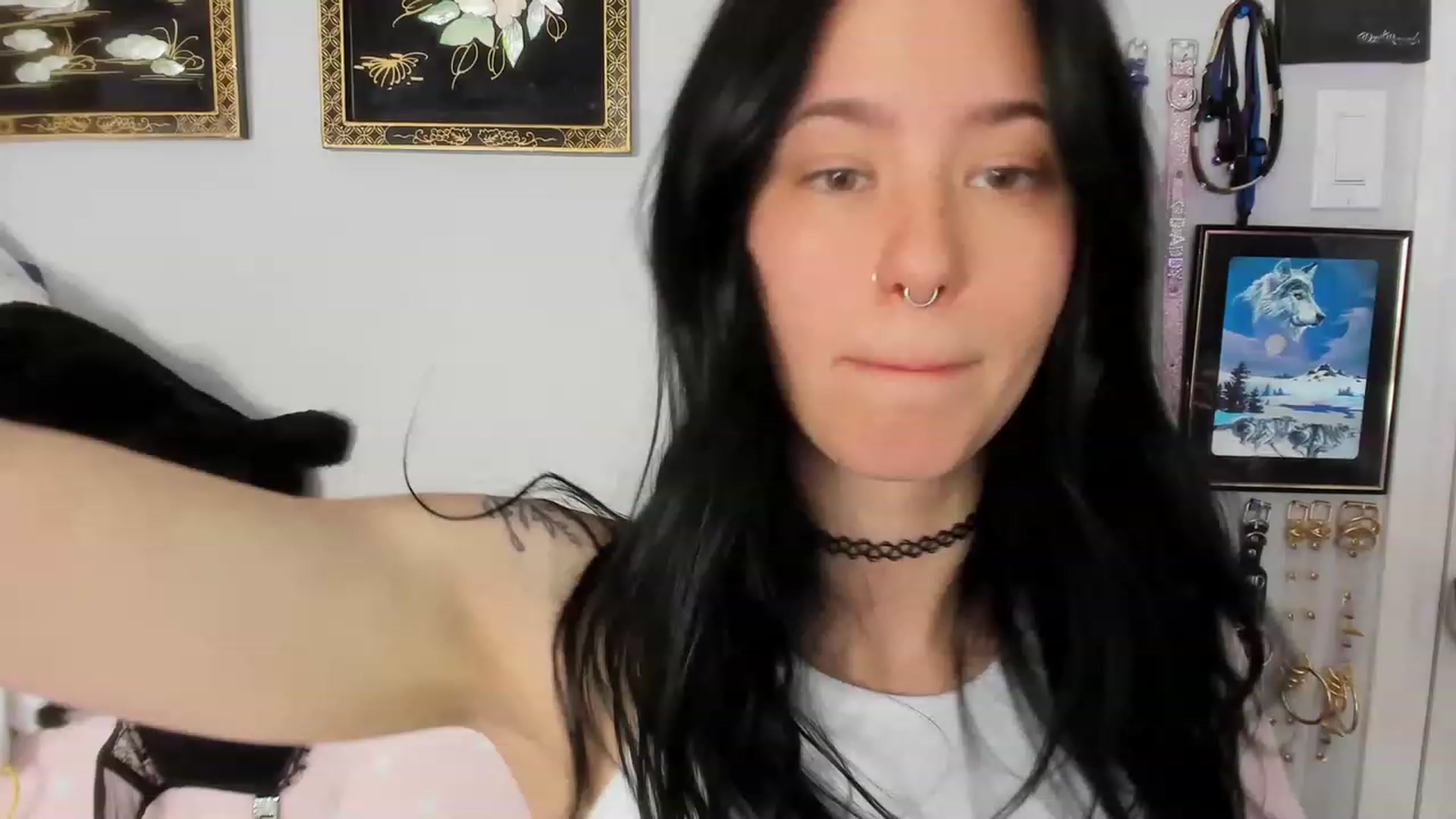 Gallery image thumbnail from Isabelle_Babe's myfreecams stream on, 04/16/2023, 20:30 image 9 of 20