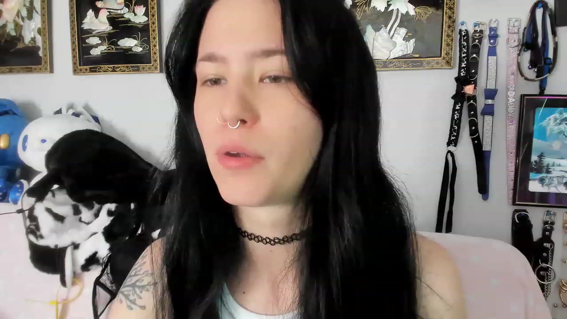 Gallery image thumbnail from Isabelle_Babe's myfreecams stream on, 04/17/2023, 18:39 image 4 of 20