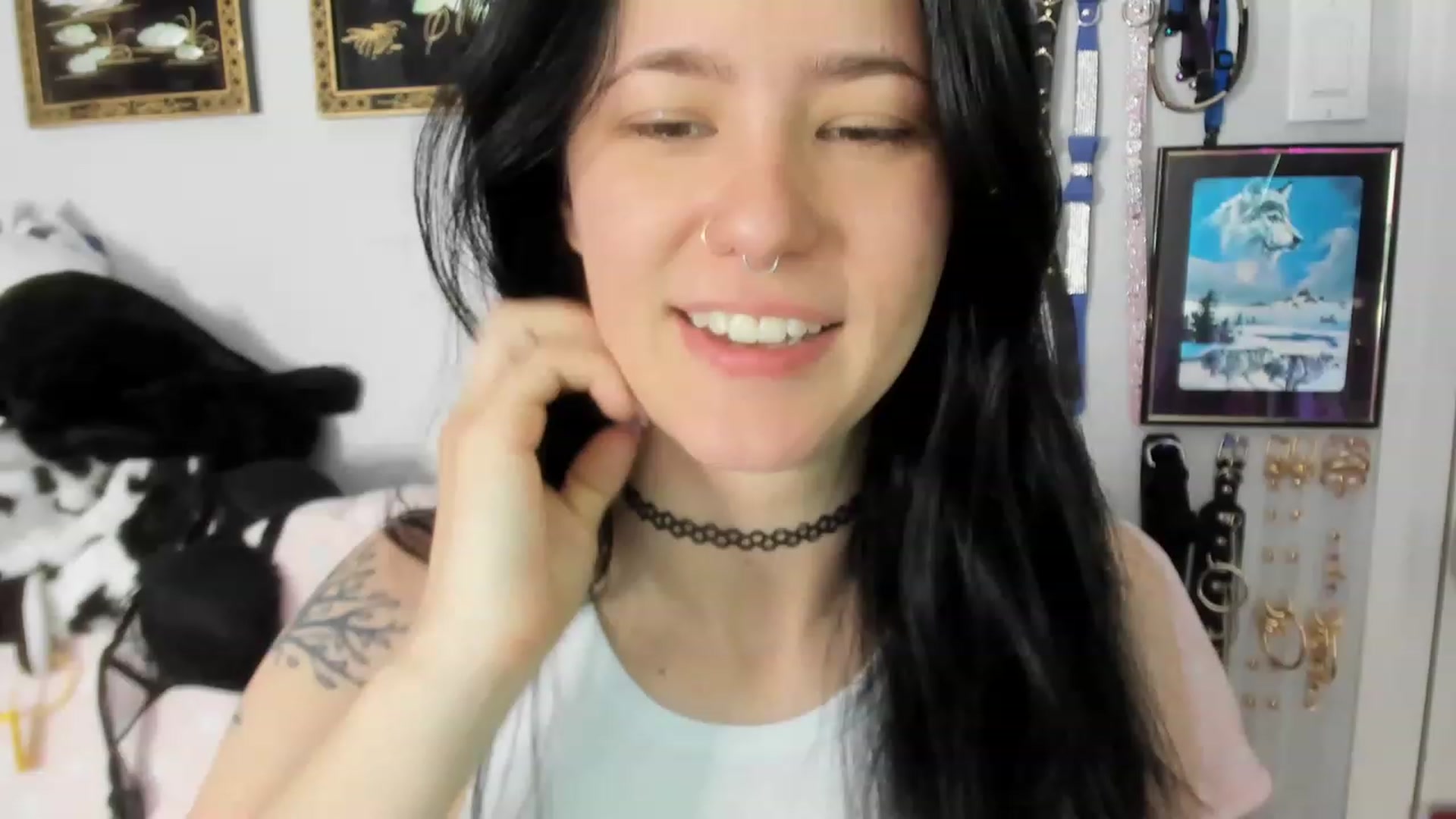 Gallery image thumbnail from Isabelle_Babe's myfreecams stream on, 04/17/2023, 18:39 image 10 of 20