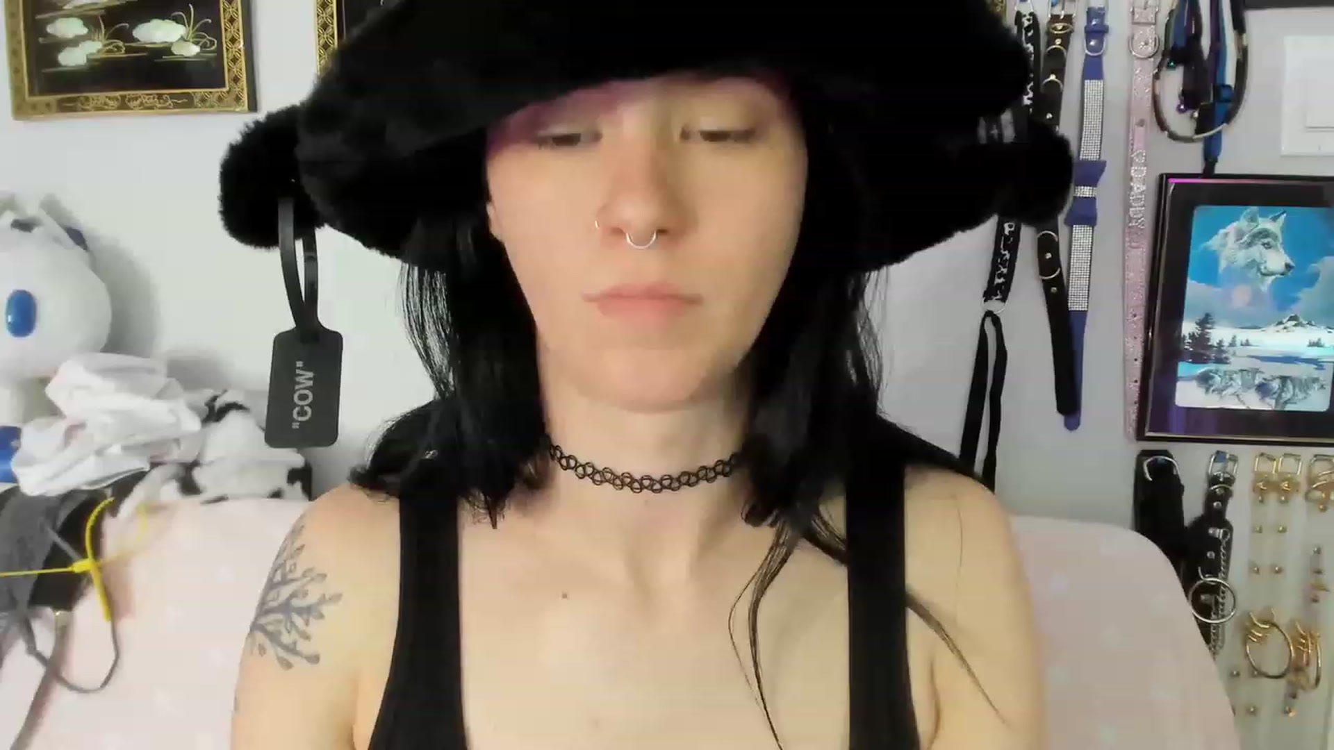Gallery image thumbnail from Isabelle_Babe's myfreecams stream on, 04/18/2023, 18:59 image 8 of 20