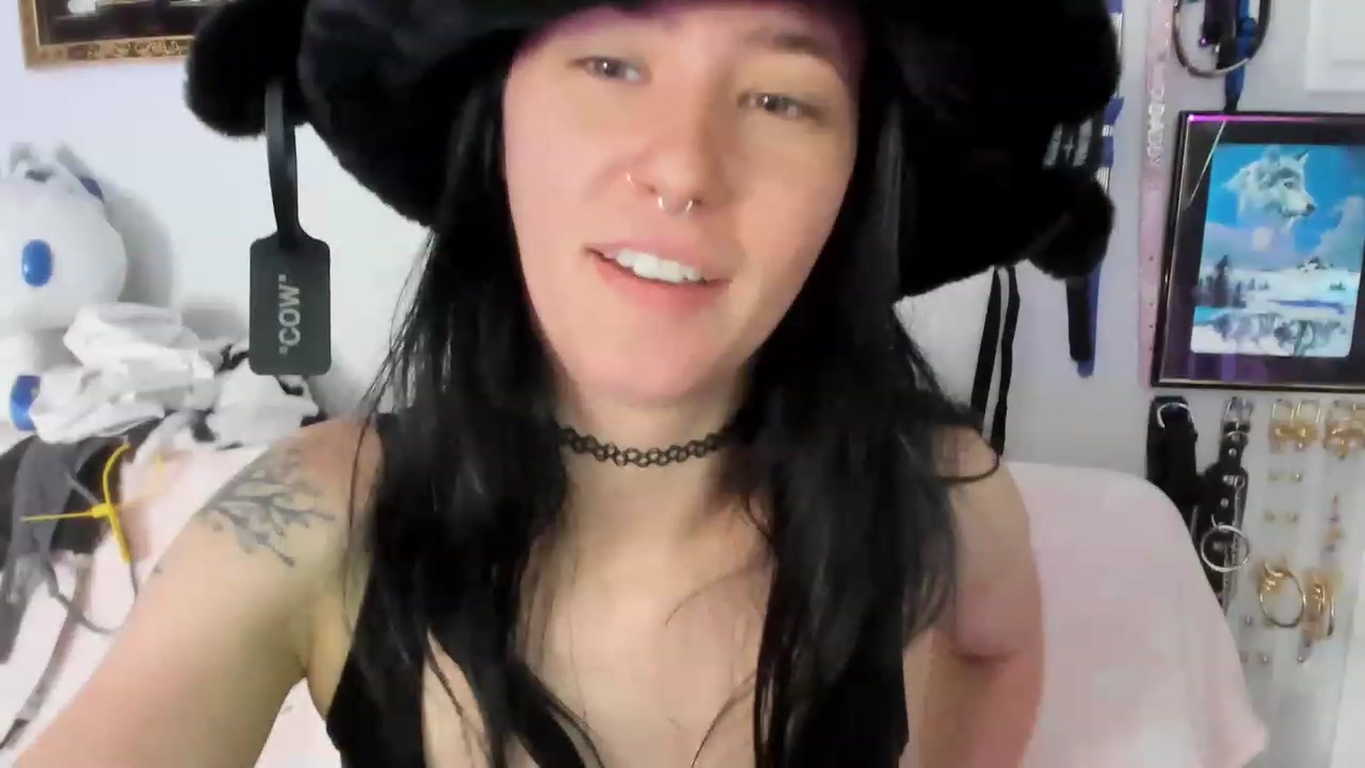 Gallery image thumbnail from Isabelle_Babe's myfreecams stream on, 04/18/2023, 18:59 image 19 of 20