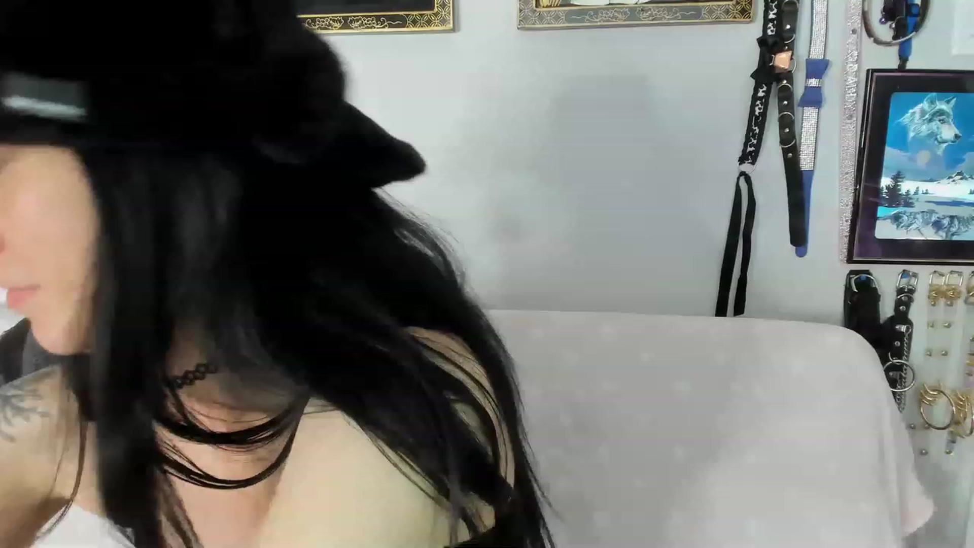 Gallery image thumbnail from Isabelle_Babe's myfreecams stream on, 04/18/2023, 20:02 image 9 of 20