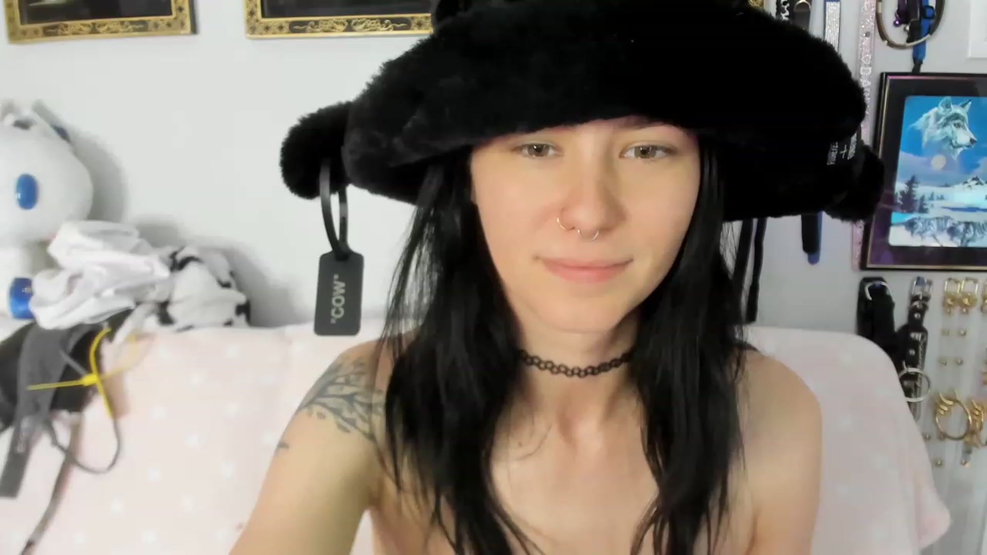 Gallery image thumbnail from Isabelle_Babe's myfreecams stream on, 04/18/2023, 20:02 image 15 of 20