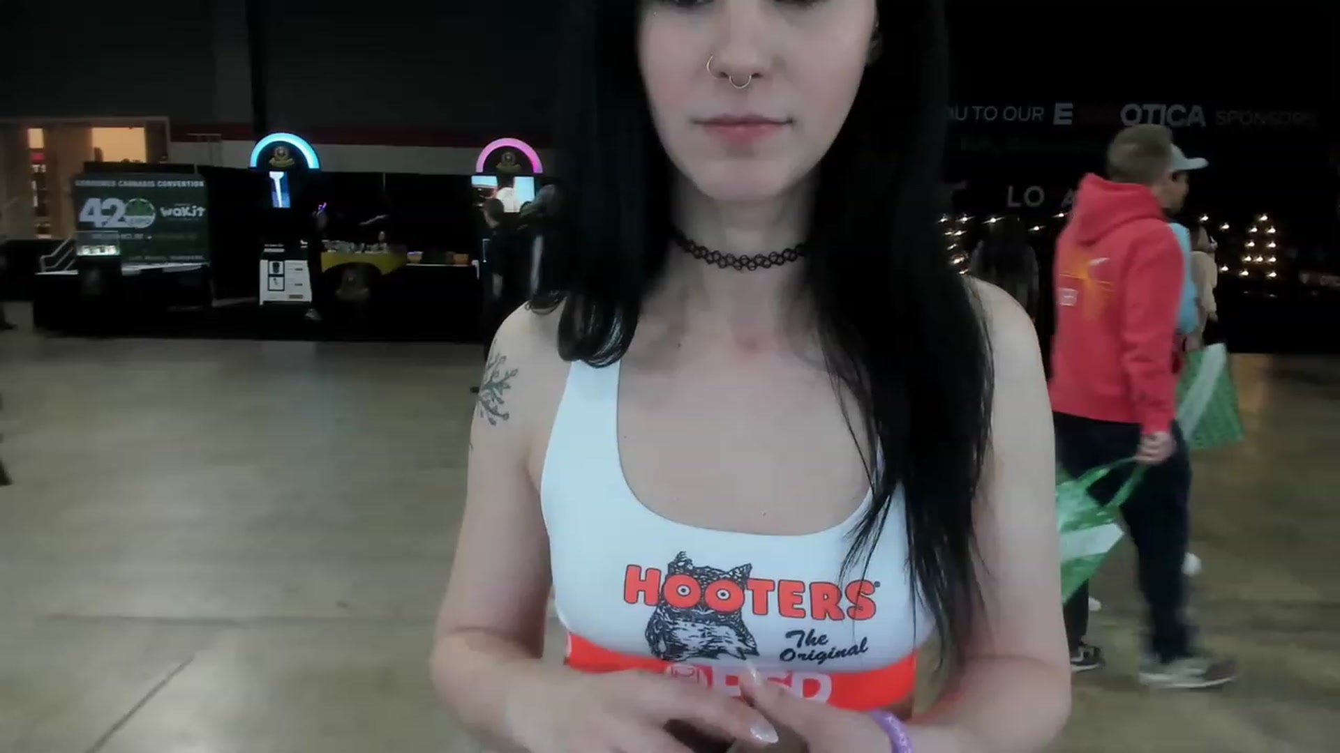 Gallery image thumbnail from Isabelle_Babe's myfreecams stream on, 04/23/2023, 20:36 image 4 of 20