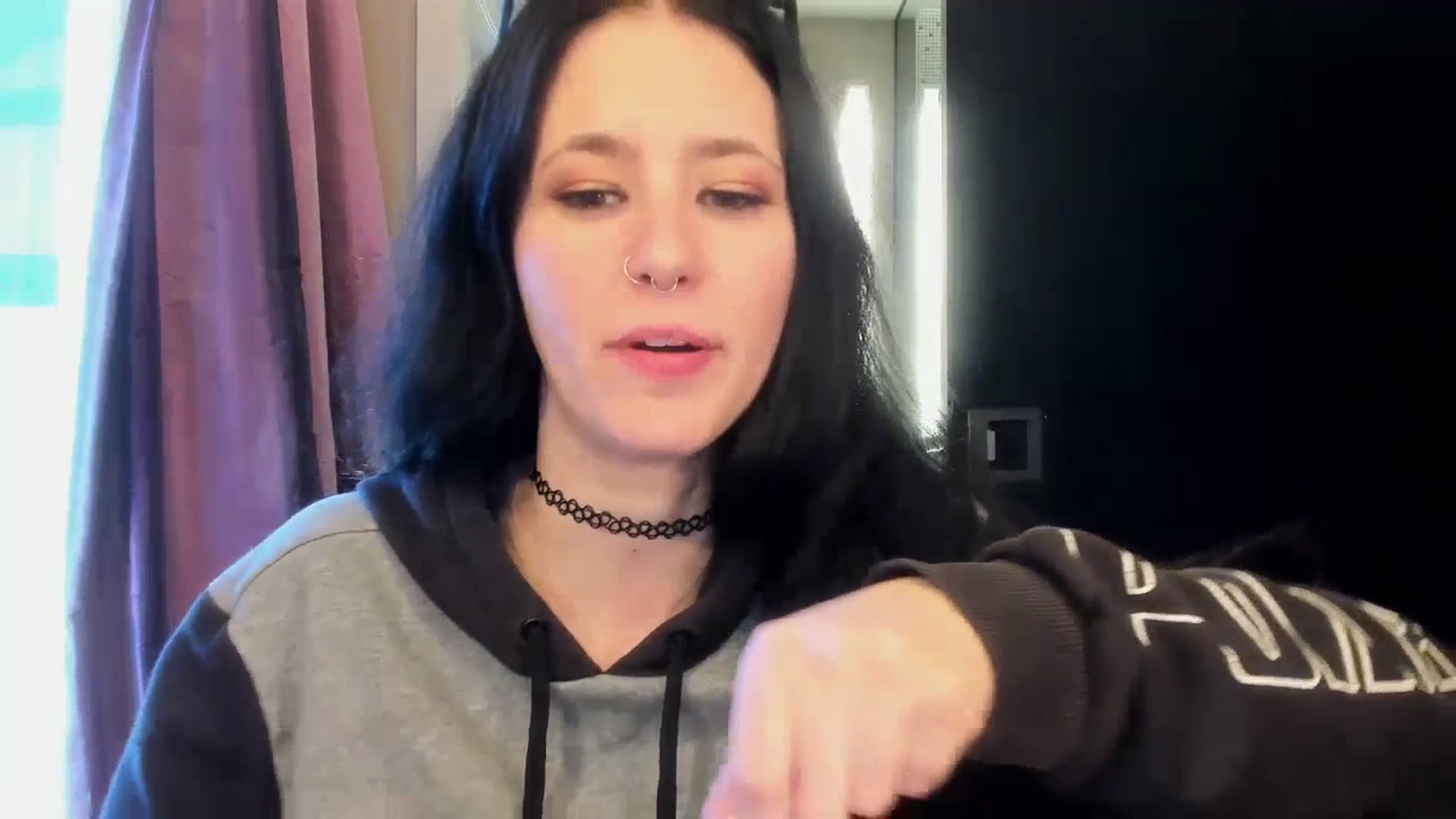 Gallery image thumbnail from Isabelle_Babe's myfreecams stream on, 04/25/2023, 23:49 image 5 of 20
