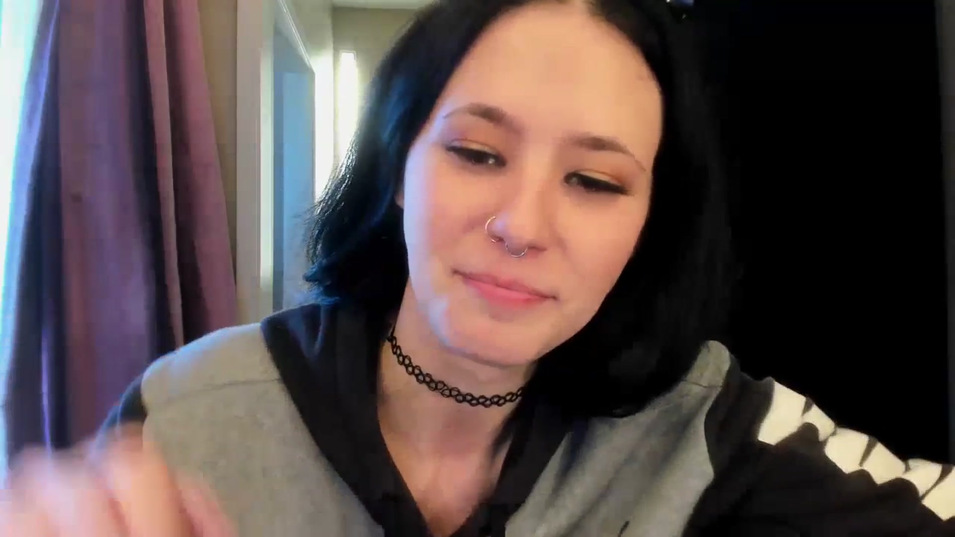 Gallery image thumbnail from Isabelle_Babe's myfreecams stream on, 04/25/2023, 23:49 image 4 of 20