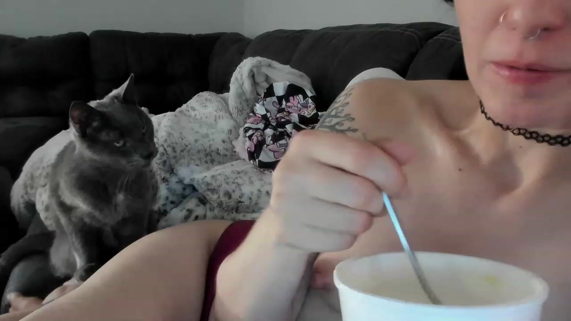 Gallery image thumbnail from Isabelle_Babe's myfreecams stream on, 04/27/2023, 22:54 image 10 of 20