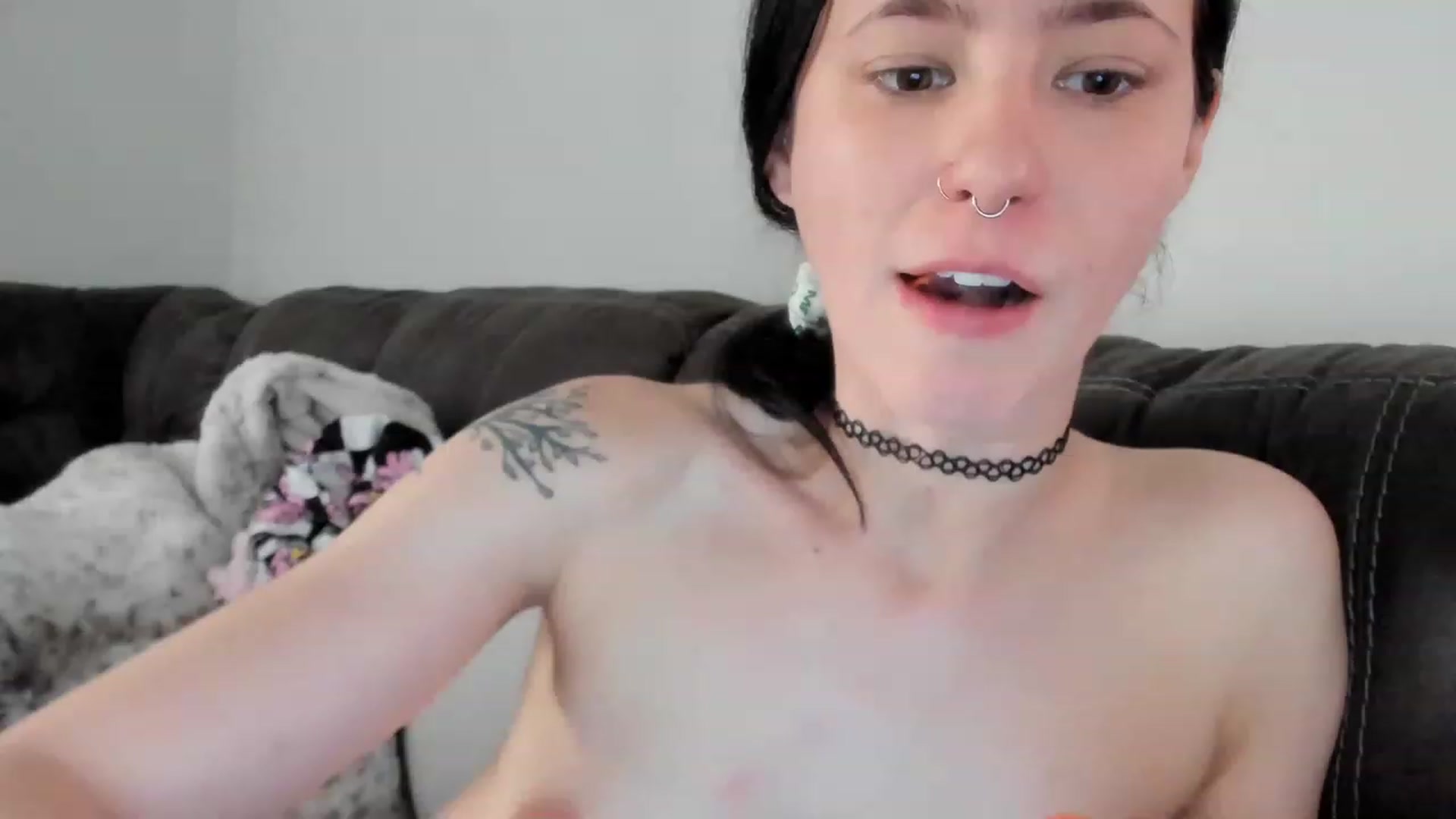 Gallery image thumbnail from Isabelle_Babe's myfreecams stream on, 04/27/2023, 22:54 image 18 of 20